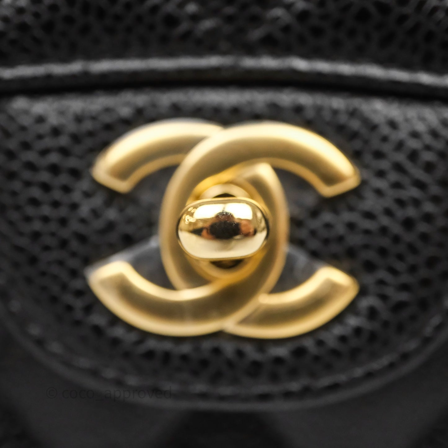 Chanel Classic M/L Medium Flap Quilted Black Caviar Gold Hardware