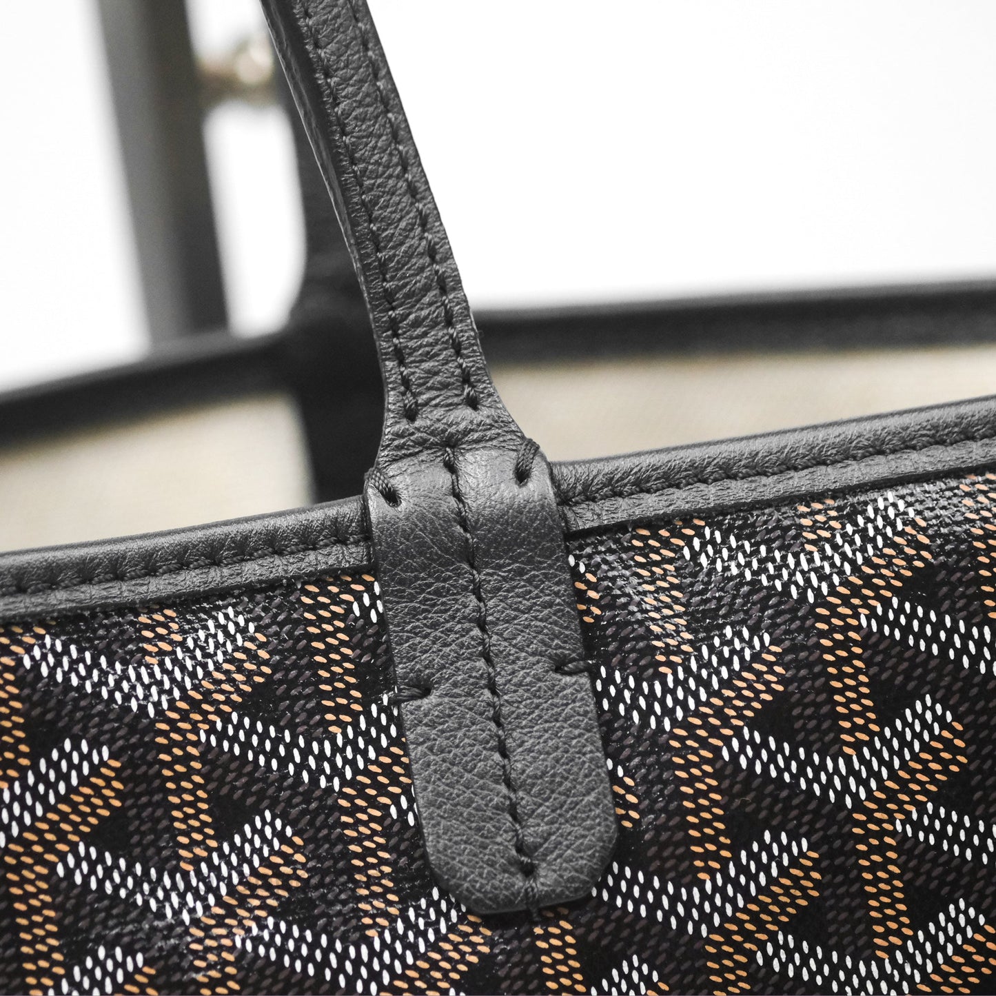 Goyard St Louis Tote PM ⁣⁣⁣⁣⁣⁣⁣⁣⁣⁣⁣⁣⁣⁣⁣⁣⁣⁣⁣⁣Goyardine Canvas Black