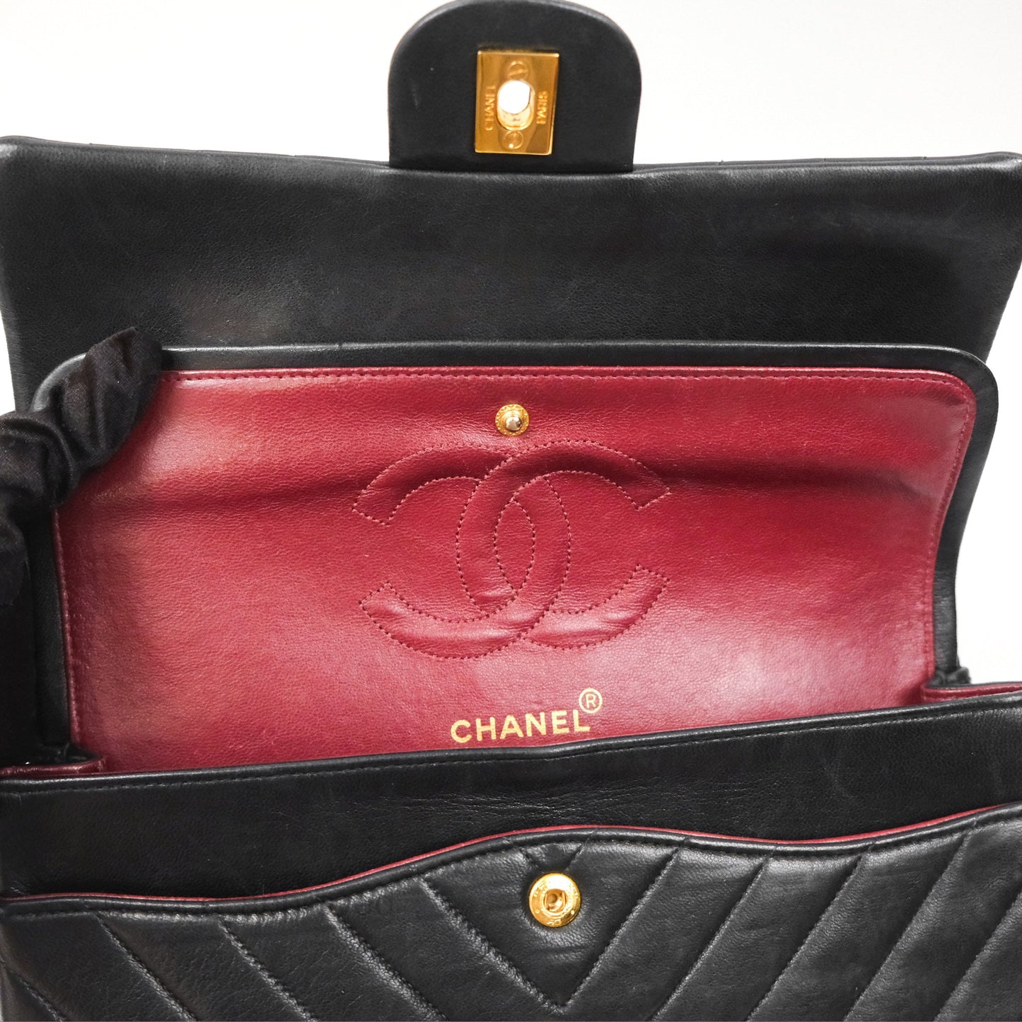 Chanel Vintage Medium Classic Flap Chevron Black Lambskin 24K Gold Hardware