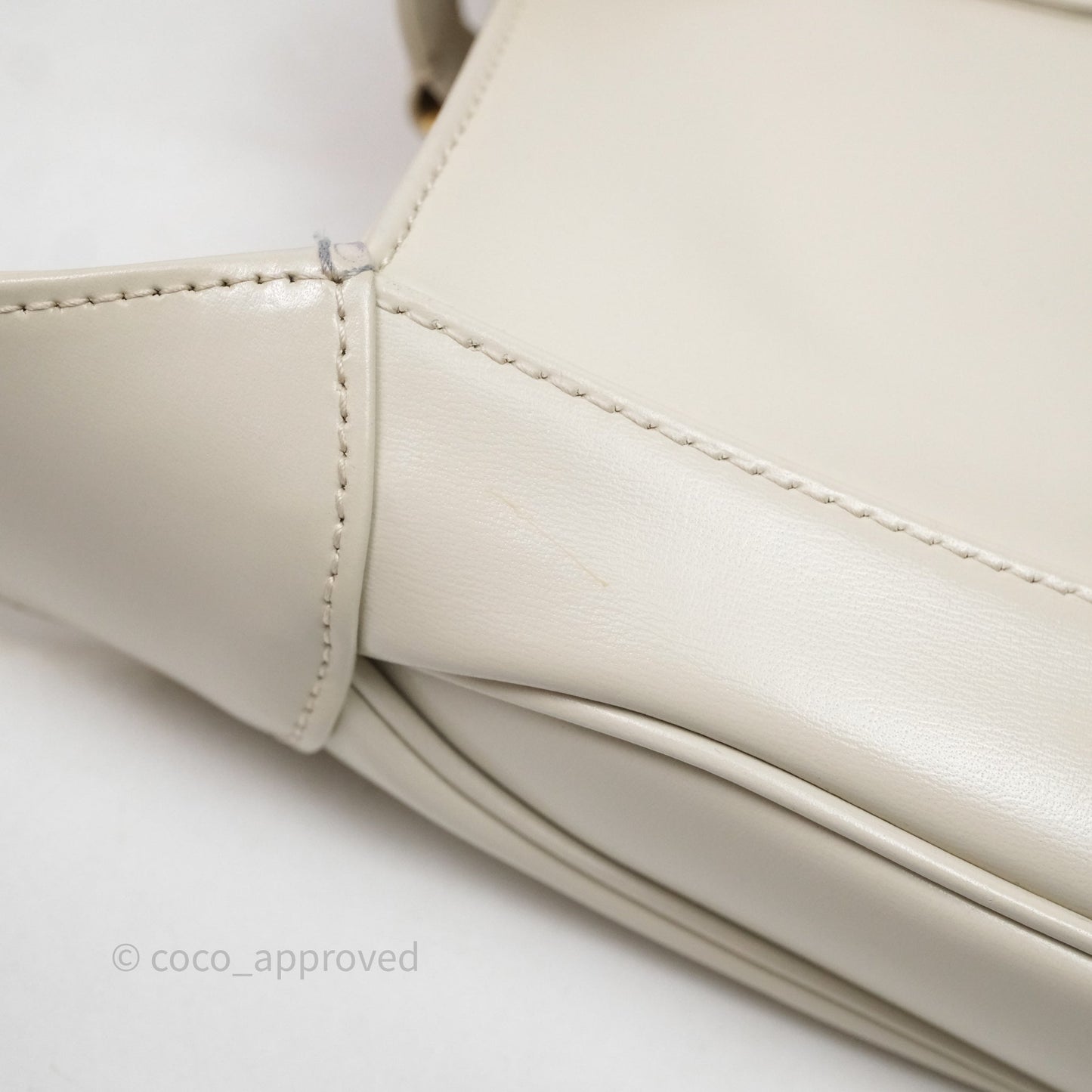 Gucci Jackie 1961 White Small Shoulder Bag Gold Hardware