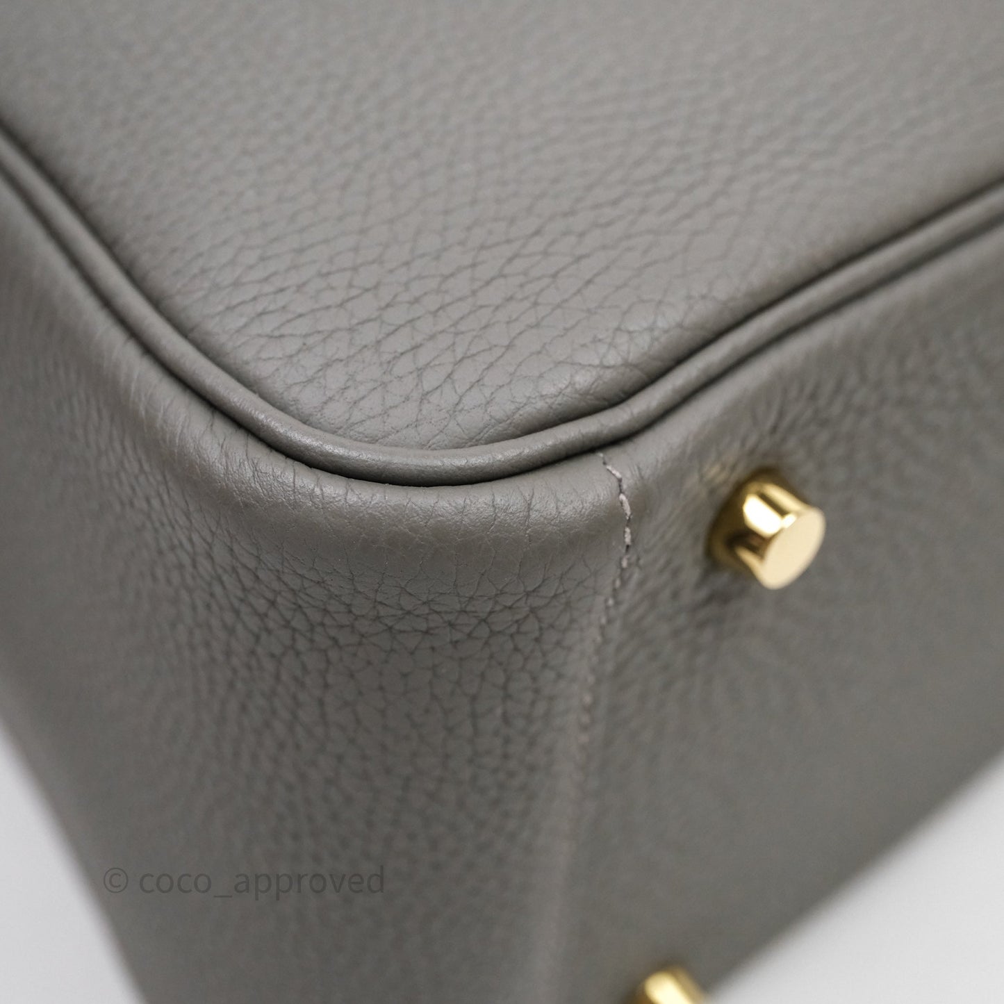 Hermès Lindy 26 Taurillion Clemence Gris Meyer 0L Gold Hardware