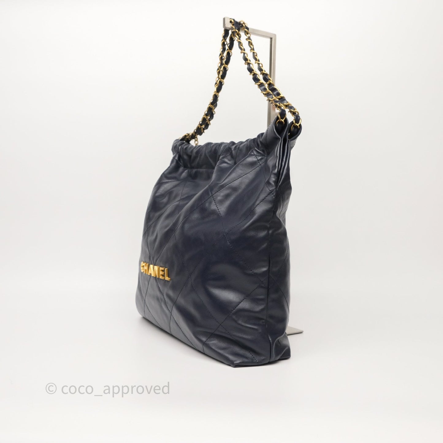 Chanel 22 Medium Navy Shiny Calfskin Aged Gold Hardware
