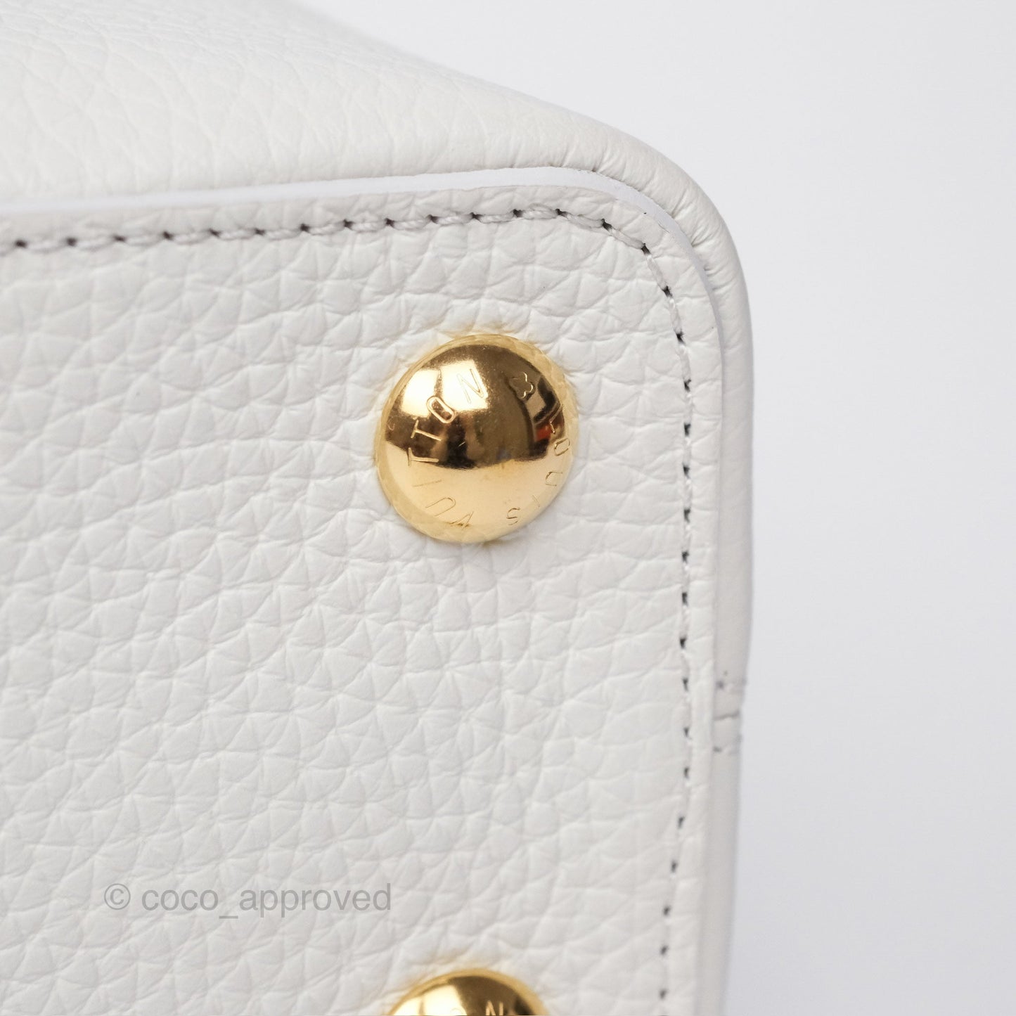 Louis Vuitton Taurillon Capucines BB Snow