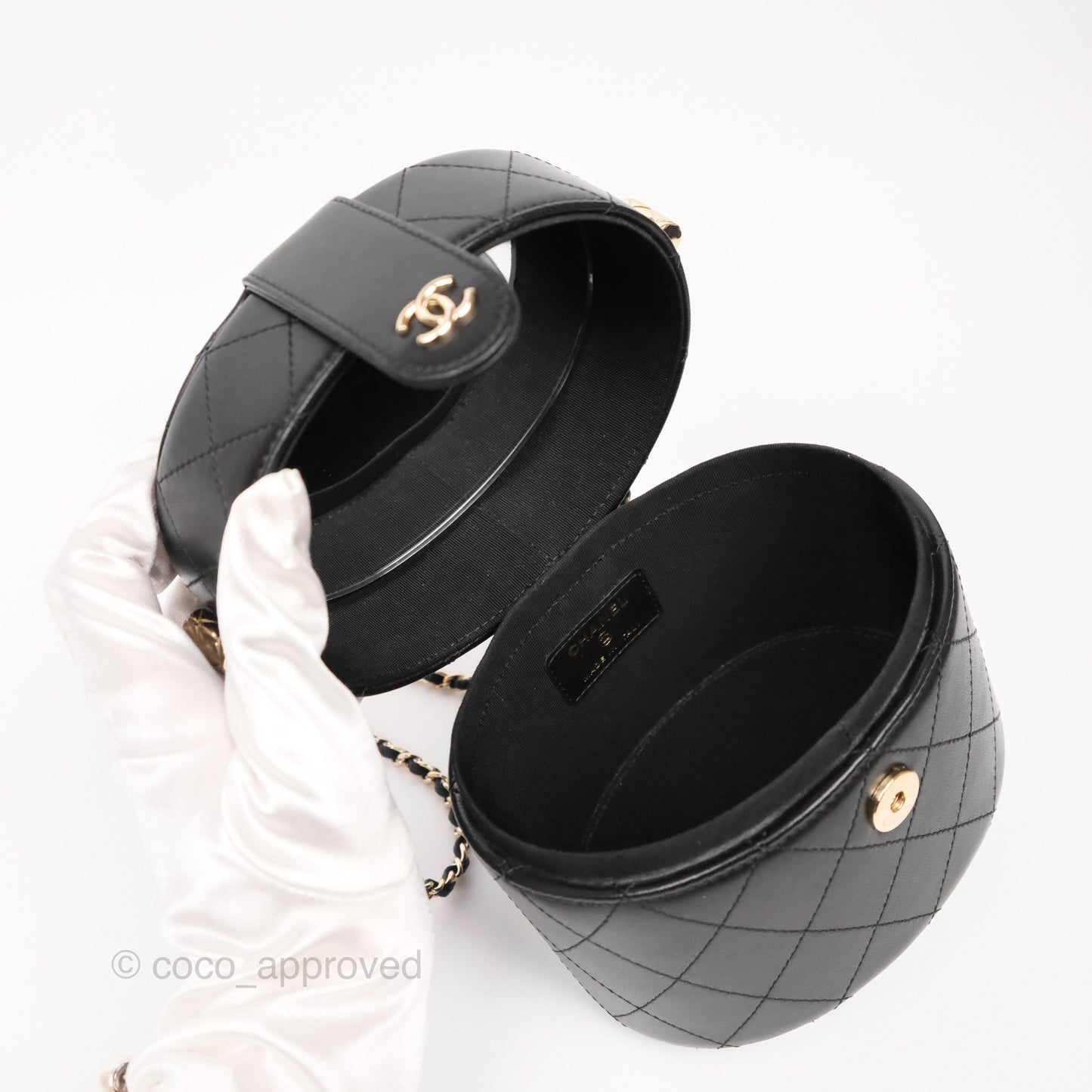 Chanel Quilted Round Vanity Clutch With Chain Black Lambskin Gold Hardware