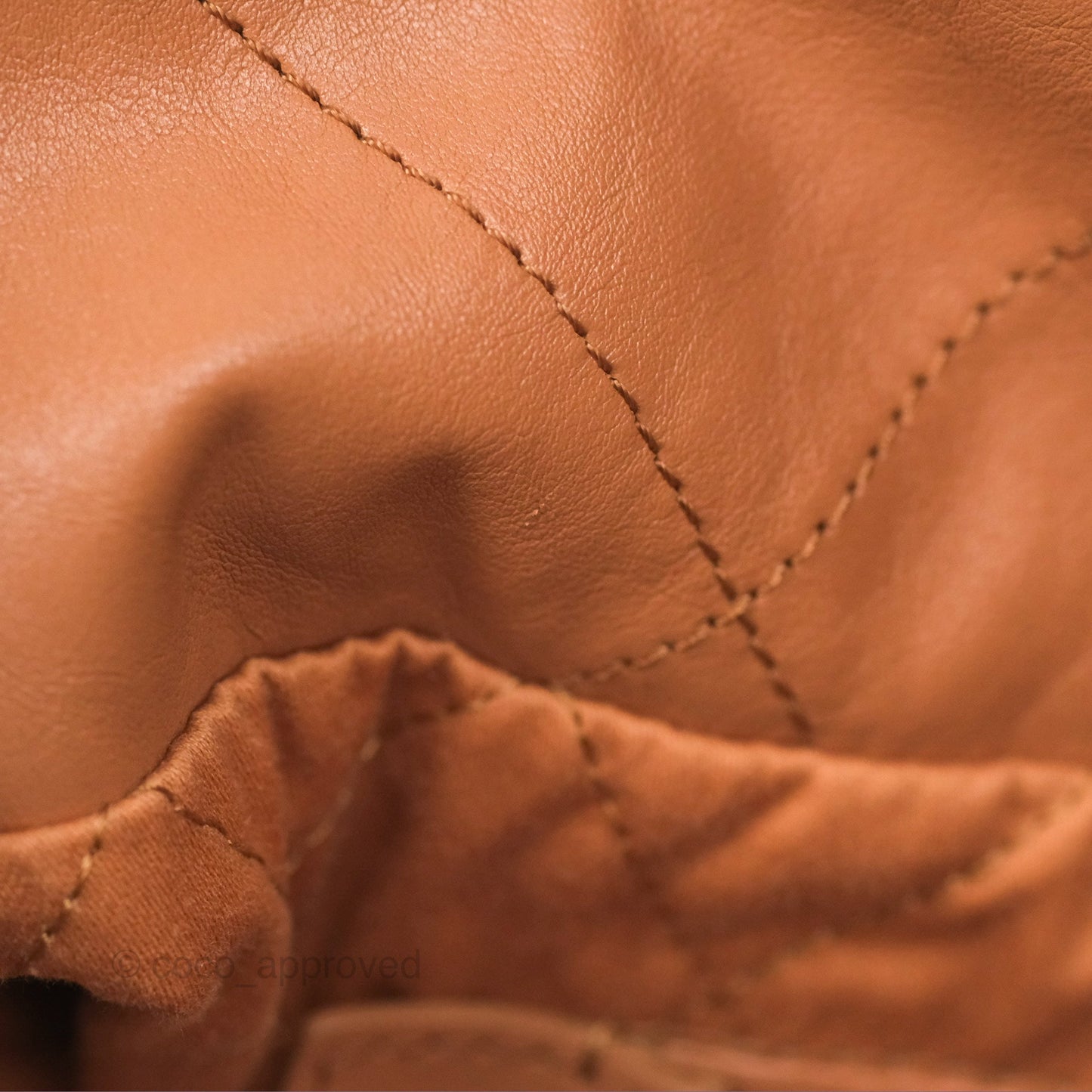 Chanel 22 Medium Caramel Beige Shiny Calfskin Aged Gold Hardware