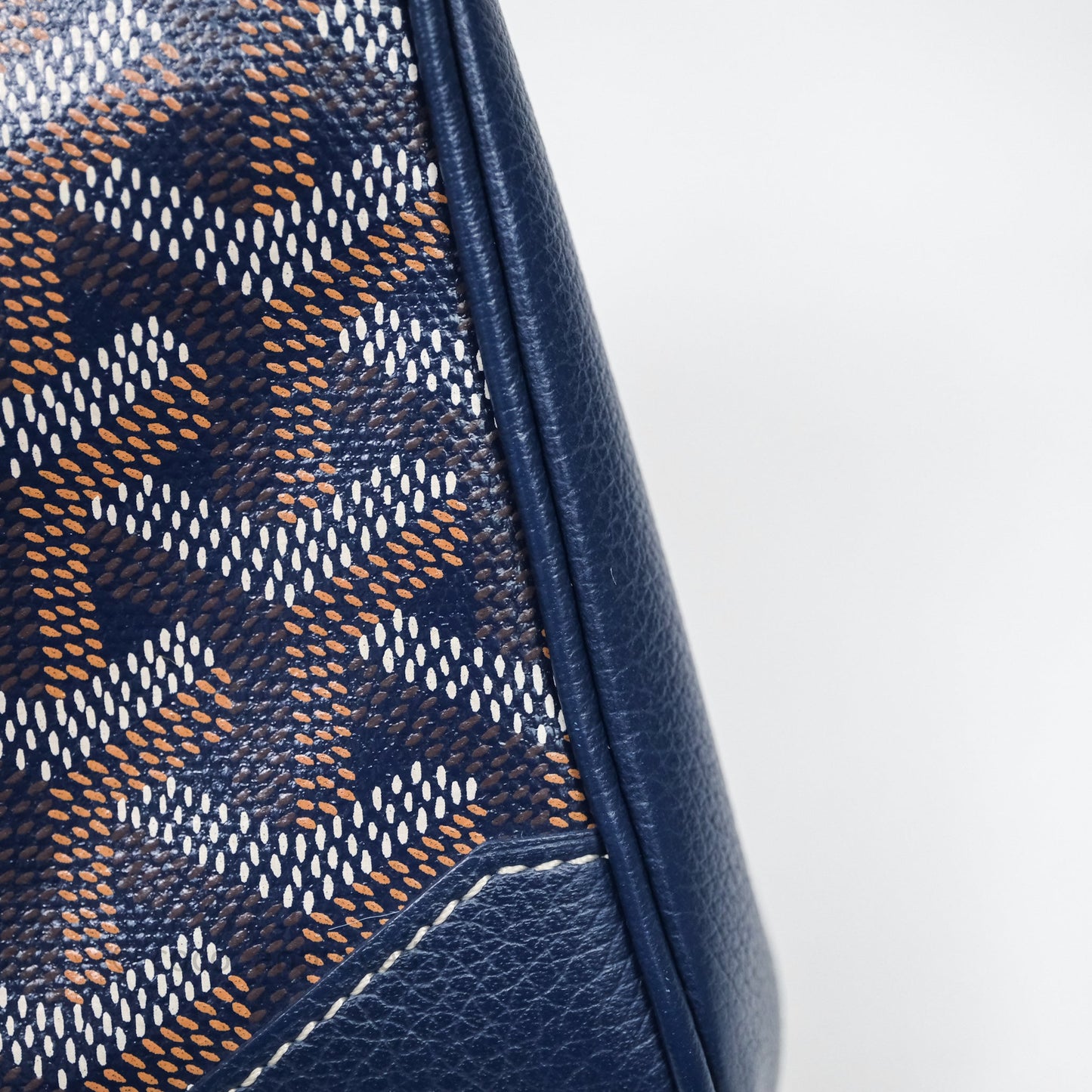 Goyard Saïgon Mini Bag Chevroches Calfskin Navy Silver Hardware