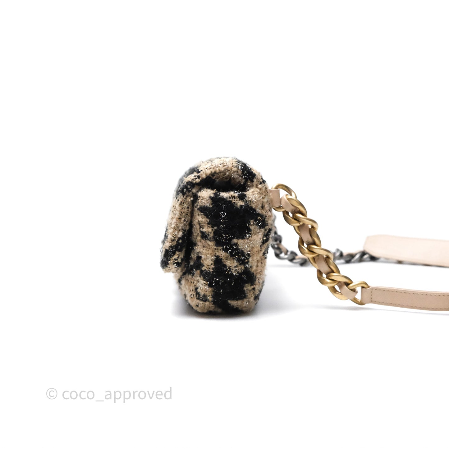 Chanel 19 Waist Bag Tweed Houndstooth Black Beige Mixed Hardware 19K