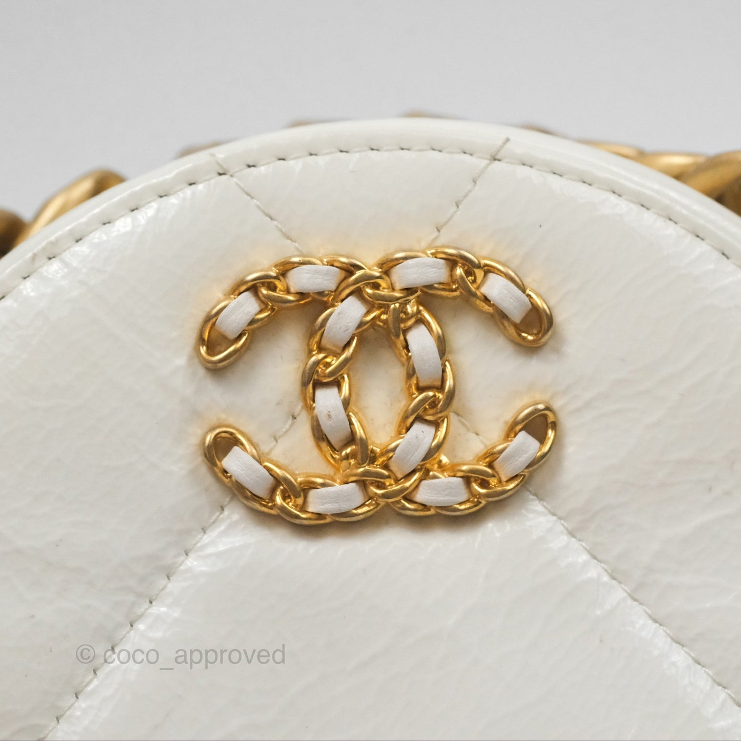 Chanel 19 Round Clutch With Chain White Glazed Calfskin Mixed Hardware
