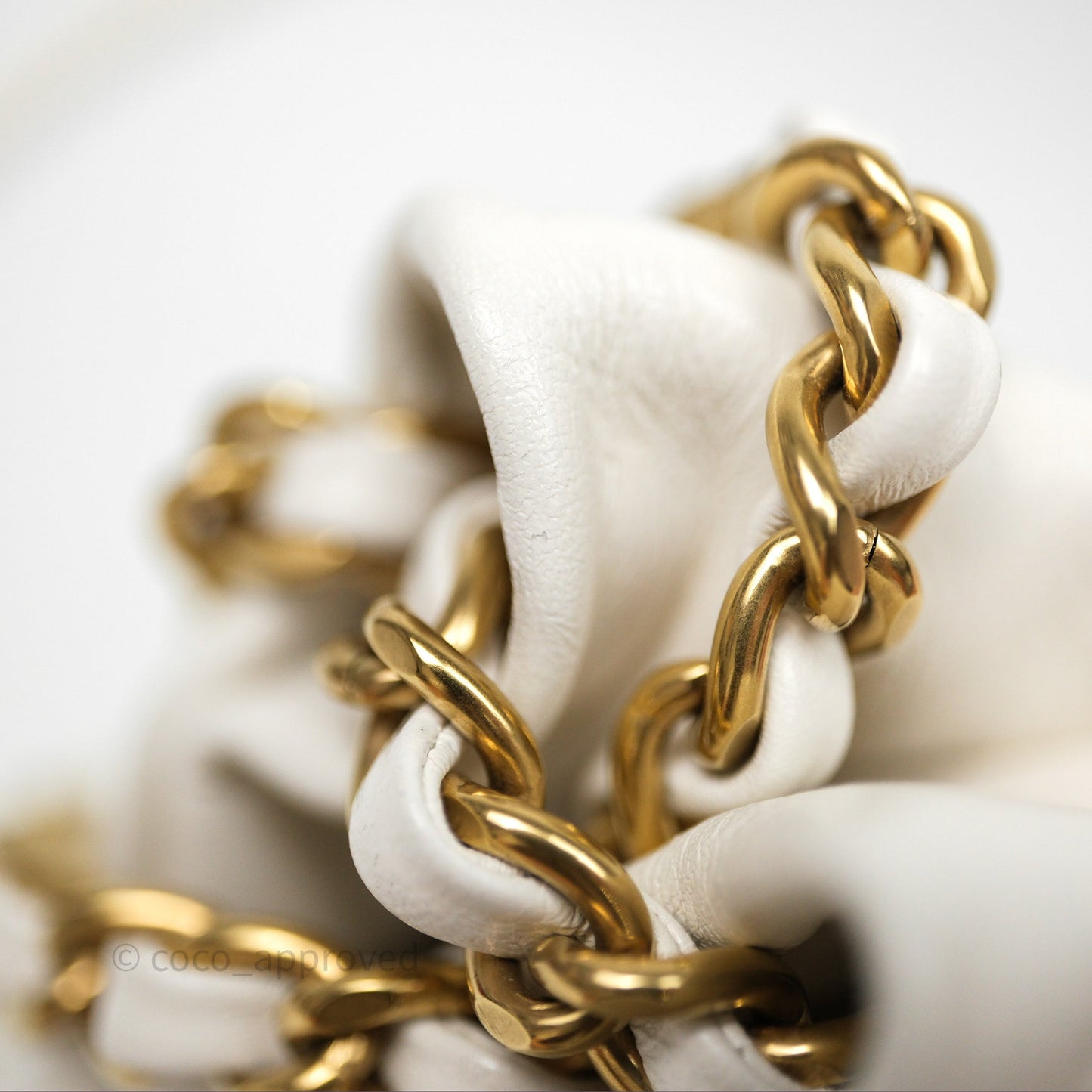 Chanel 22 Mini Bag White Shiny Crumpled Calfskin