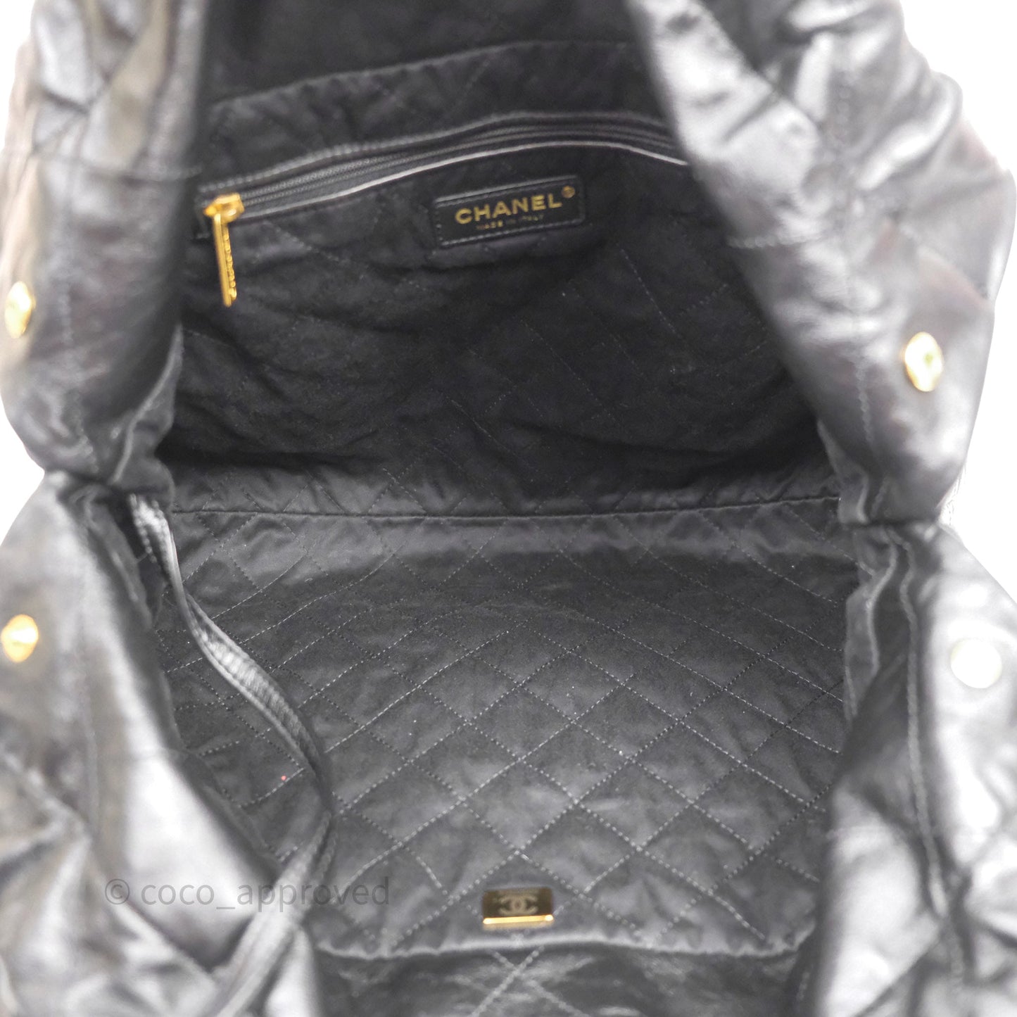 Chanel 22 Bag Medium Black Crumpled Calfskin Aged Gold Hardware