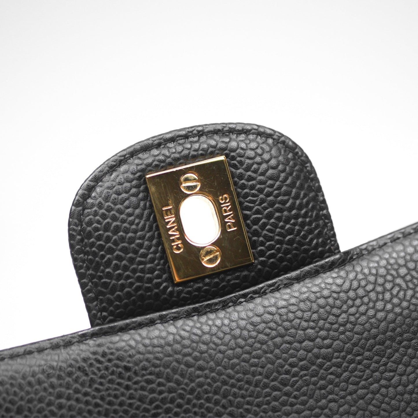 Chanel M/L Medium Classic Flap Quilted Black Caviar 24K Gold Hardware