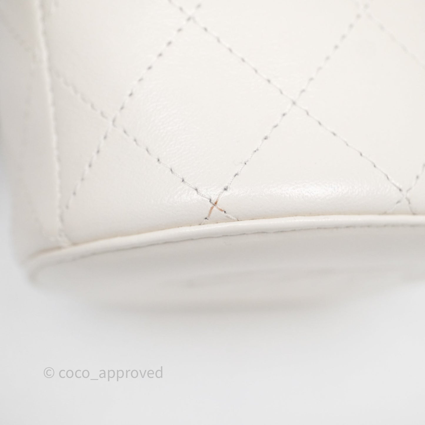 Chanel Mini Bucket Bag White Shiny Lambskin Aged Gold Hardware 25C