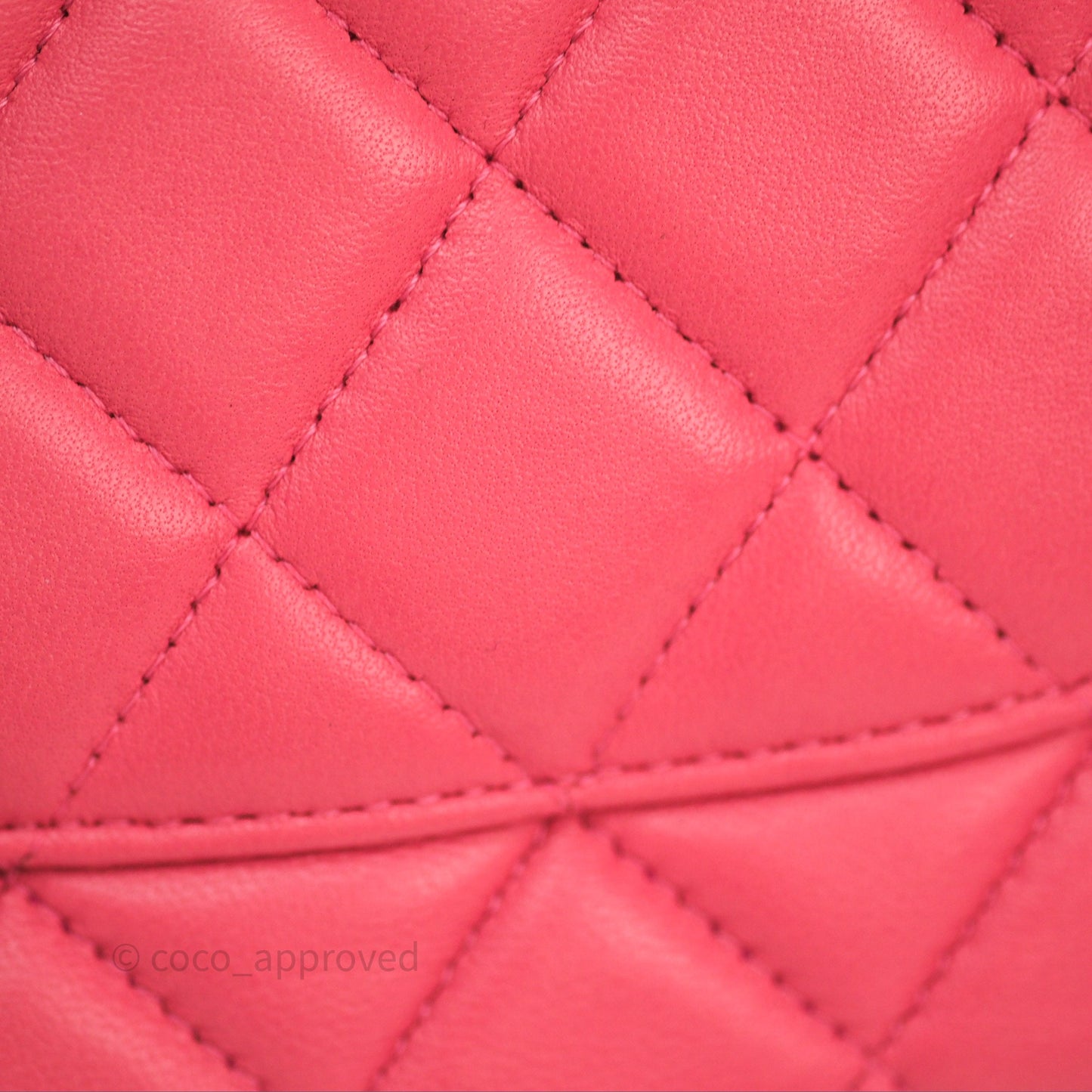 Chanel M/L Medium Flap Bag Valentine Limited Edition Pink Lambskin Gold Hardware
