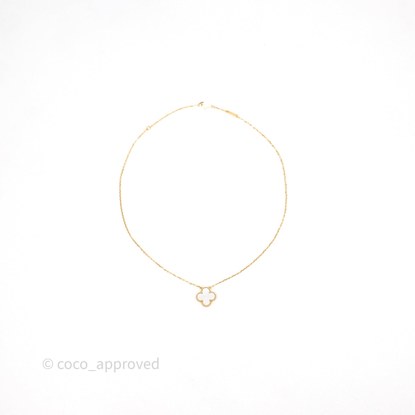 Van Cleef & Arpels Vintage Alhambra Pendant White Mother-of-pearl Yellow Gold