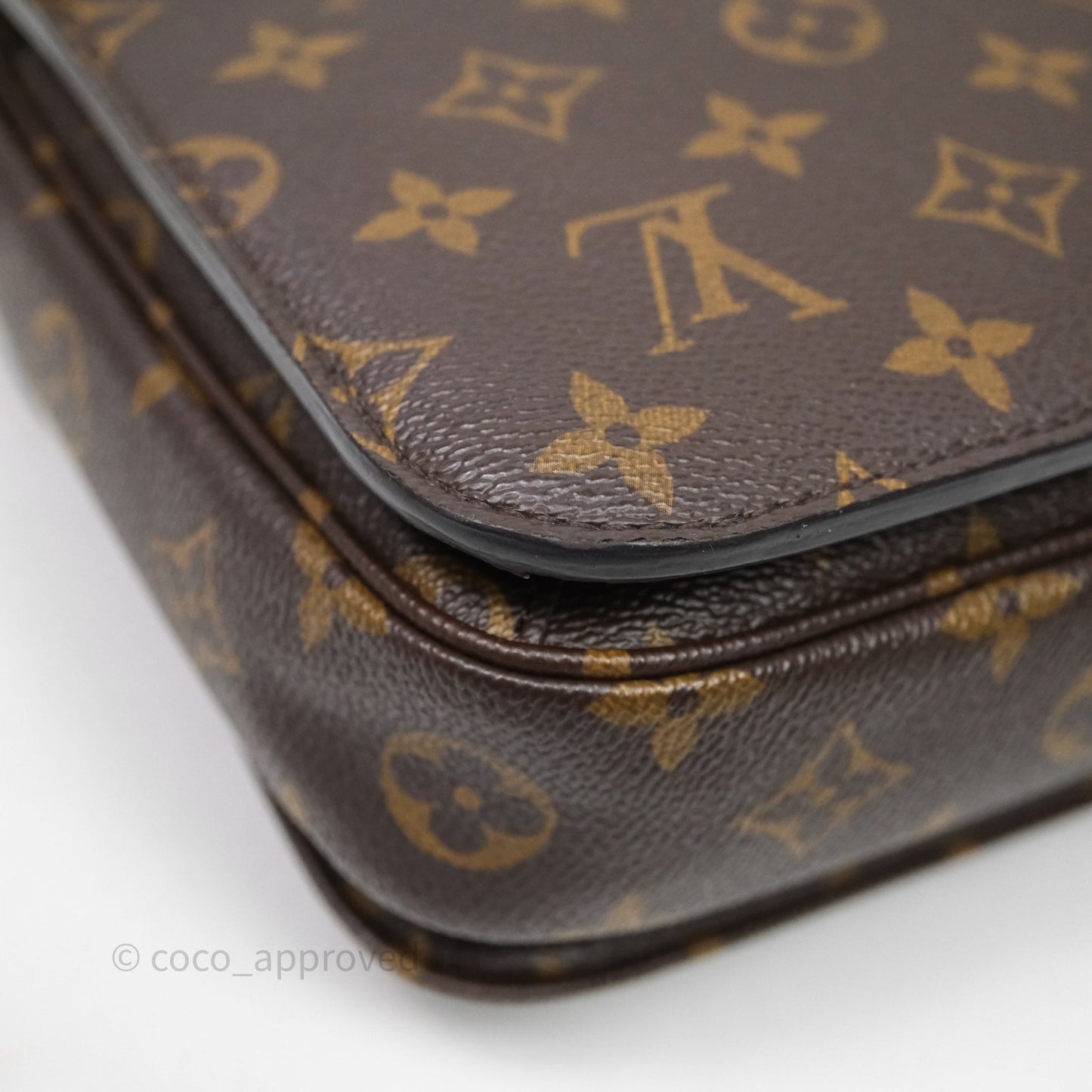 Louis Vuitton Pochette Metis Monogram