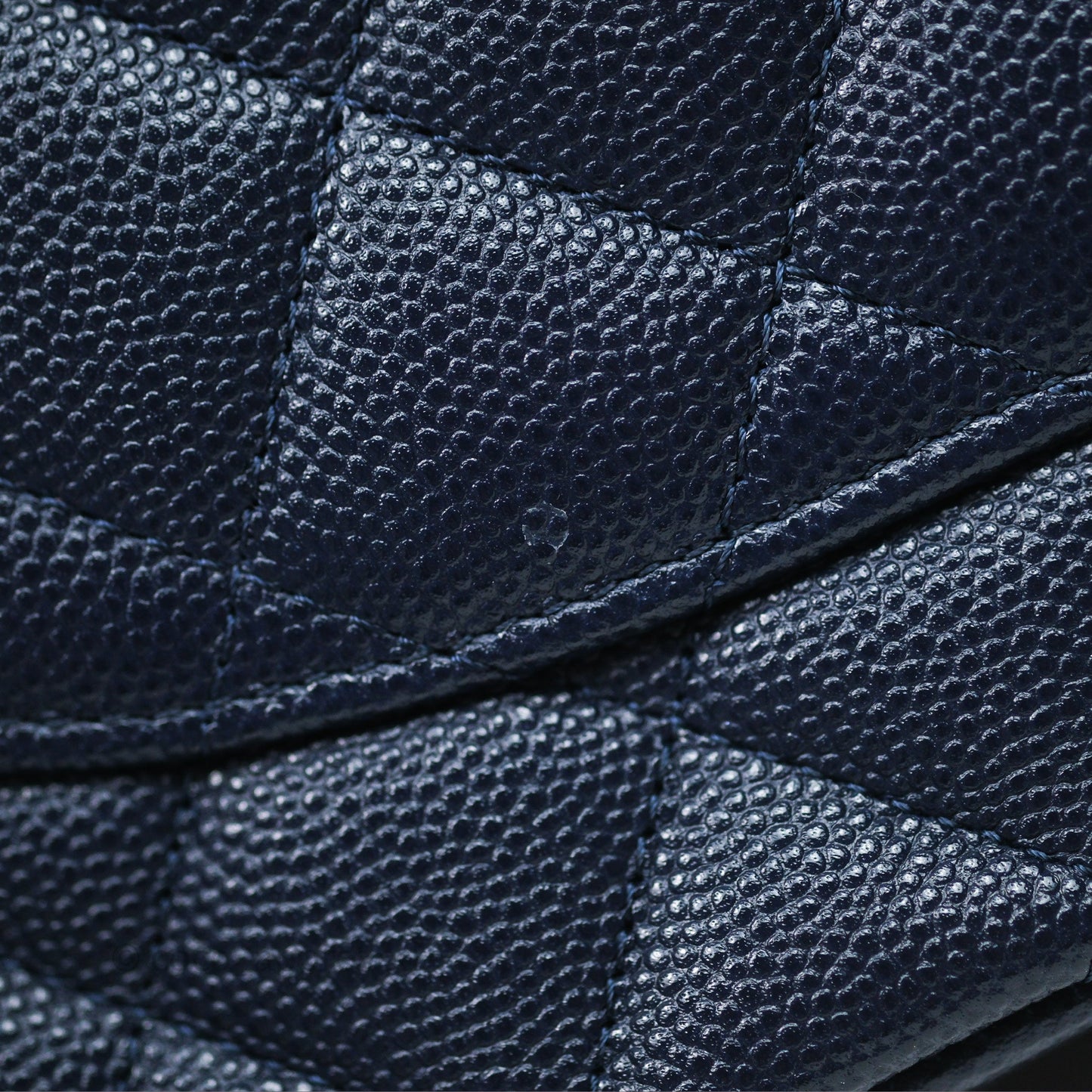 Chanel Classic M/L Medium Flap Quilted Navy Caviar Gold Hardware 21S
