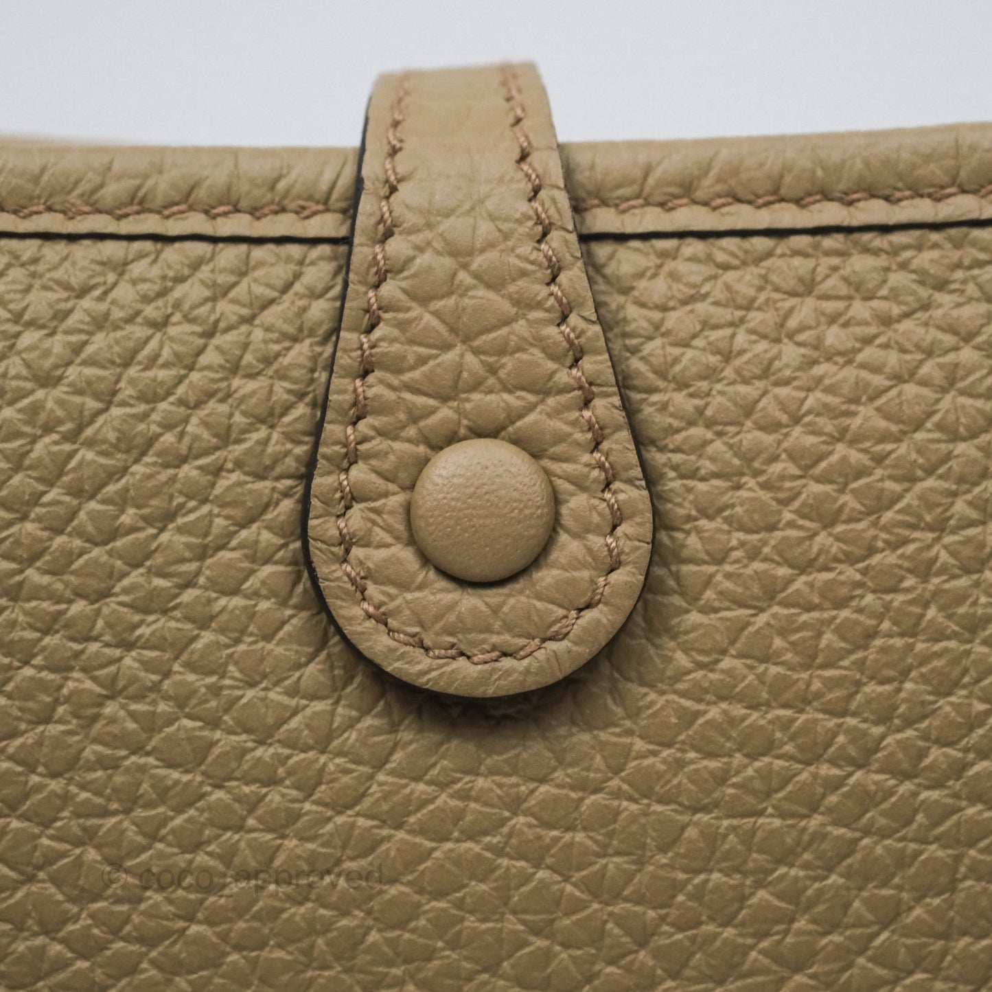 Hermès Mini Evelyne 16 Beige Marfa 8Q Clemence Gold Hardware