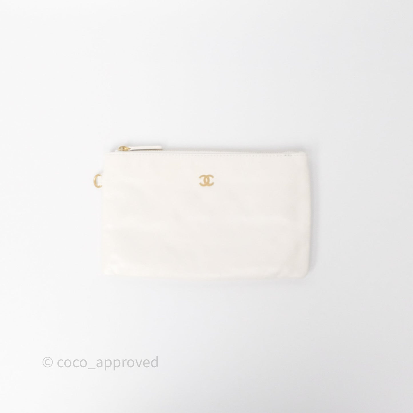 Chanel 22 Medium White Shiny Crumpled Calfskin Aged Gold Hardware
