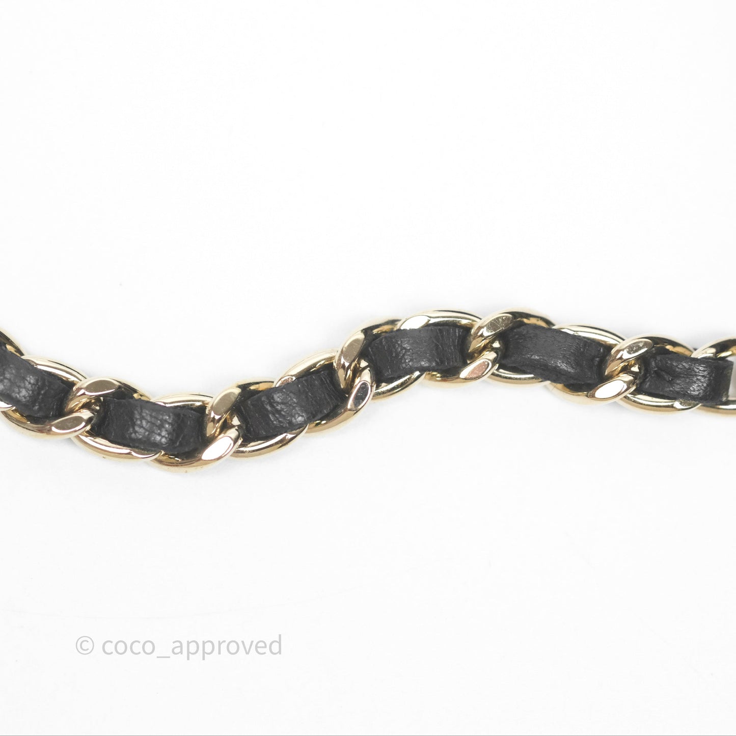 Chanel Camellia Pochette Clutch Black Lambskin Gold Hardware