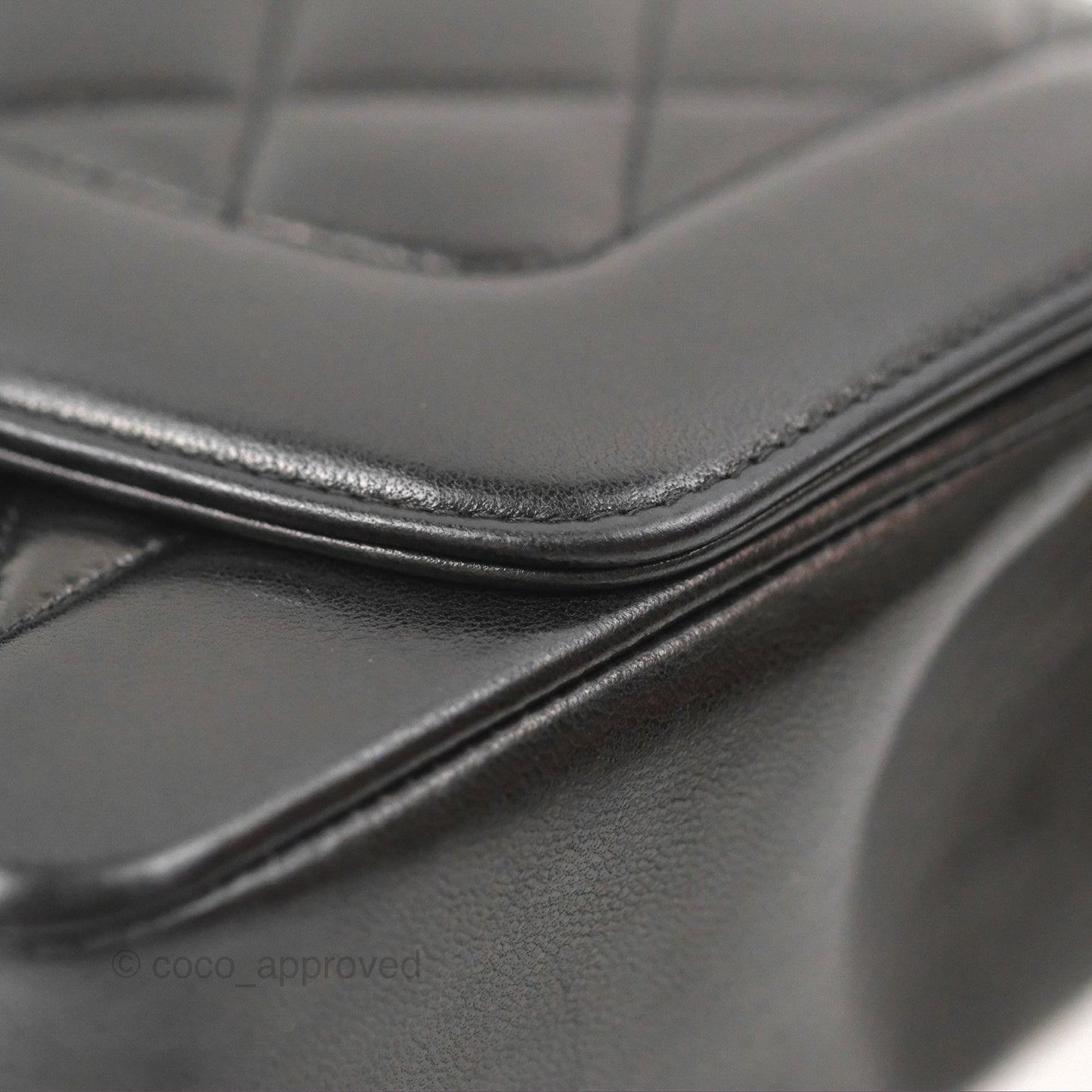 Chanel Vintage Medium Classic Diana Flap Bag Black Quilted Lambskin