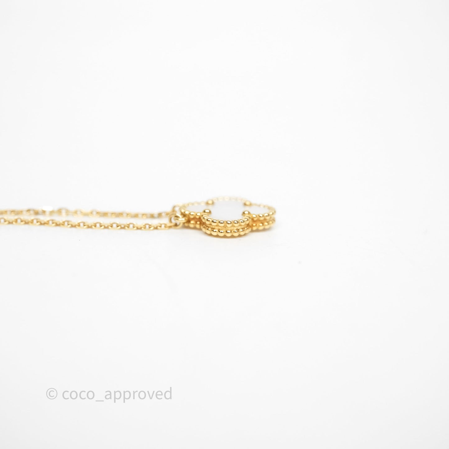 Van Cleef & Arpels Vintage Alhambra Pendant Necklace White Mother-of-pearl Yellow Gold