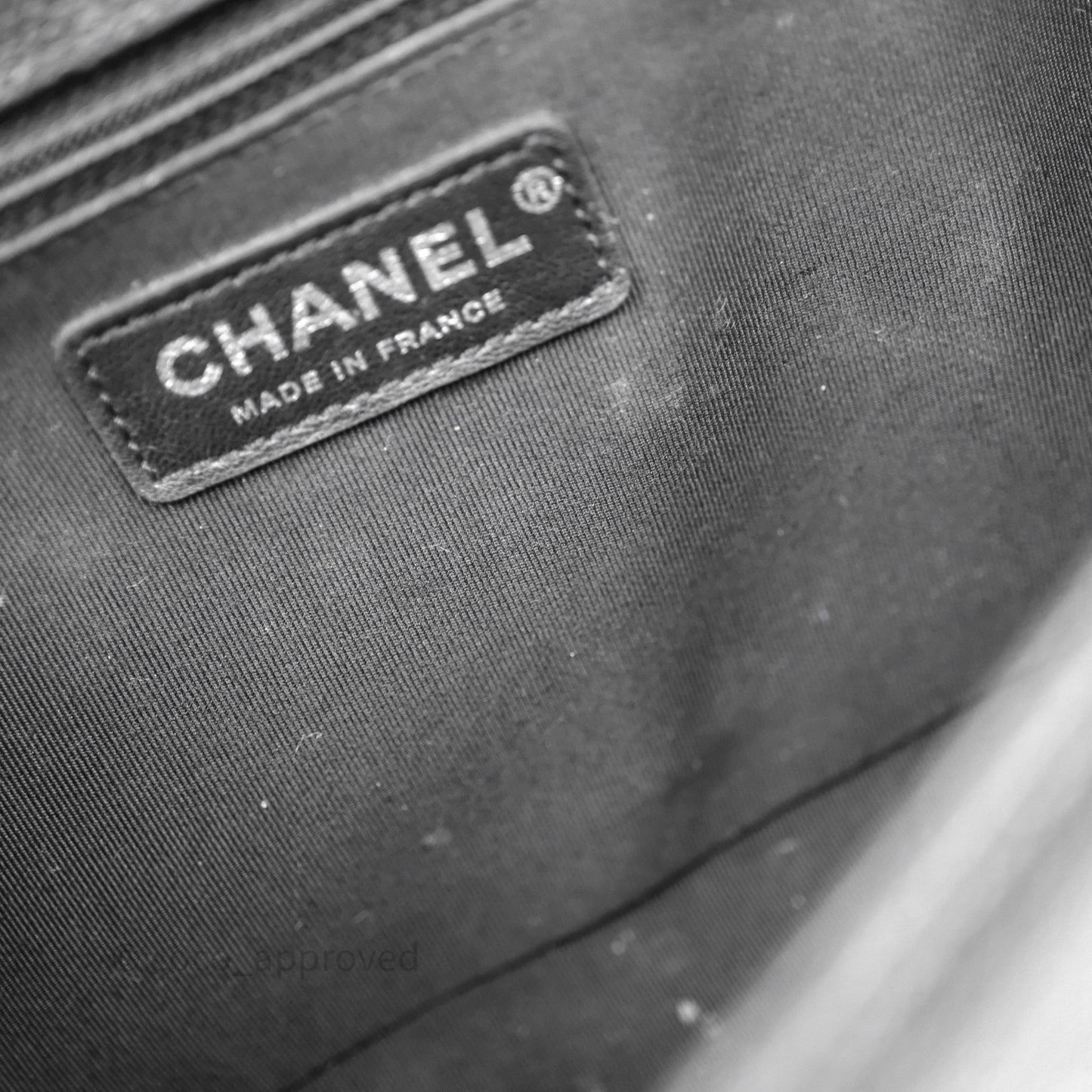 Chanel Quilted New Medium Boy Black Caviar Ruthenium Hardware