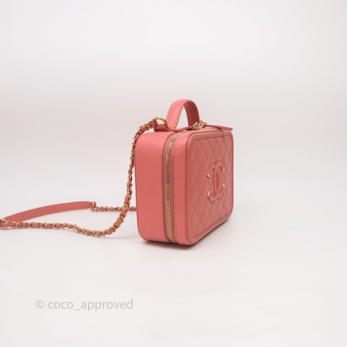 Chanel Medium CC Filigree Vanity Case Quilted Pink Caviar Aged Gold Hardware