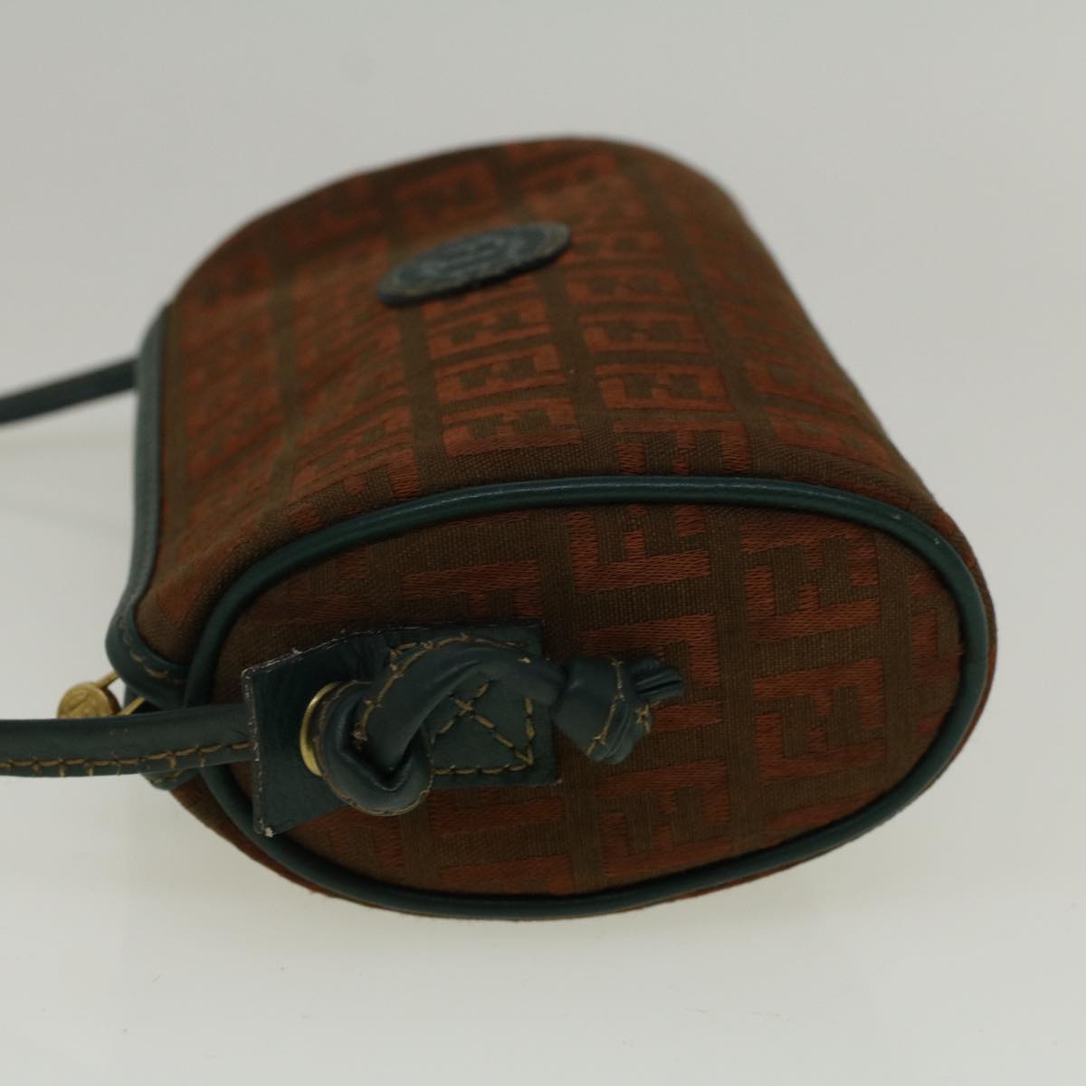 Luxury FendiZucchino Canvas Shoulder Bag Brown Green57556