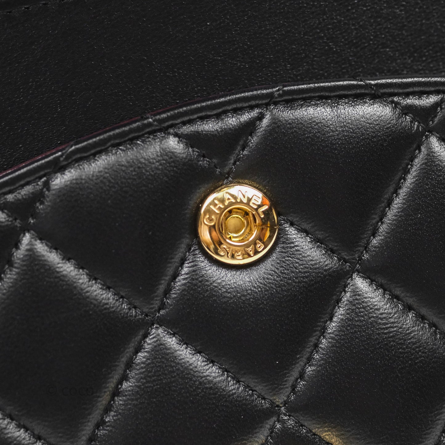 Chanel Classic M/L Medium Flap Quilted Black Lambskin Gold Hardware