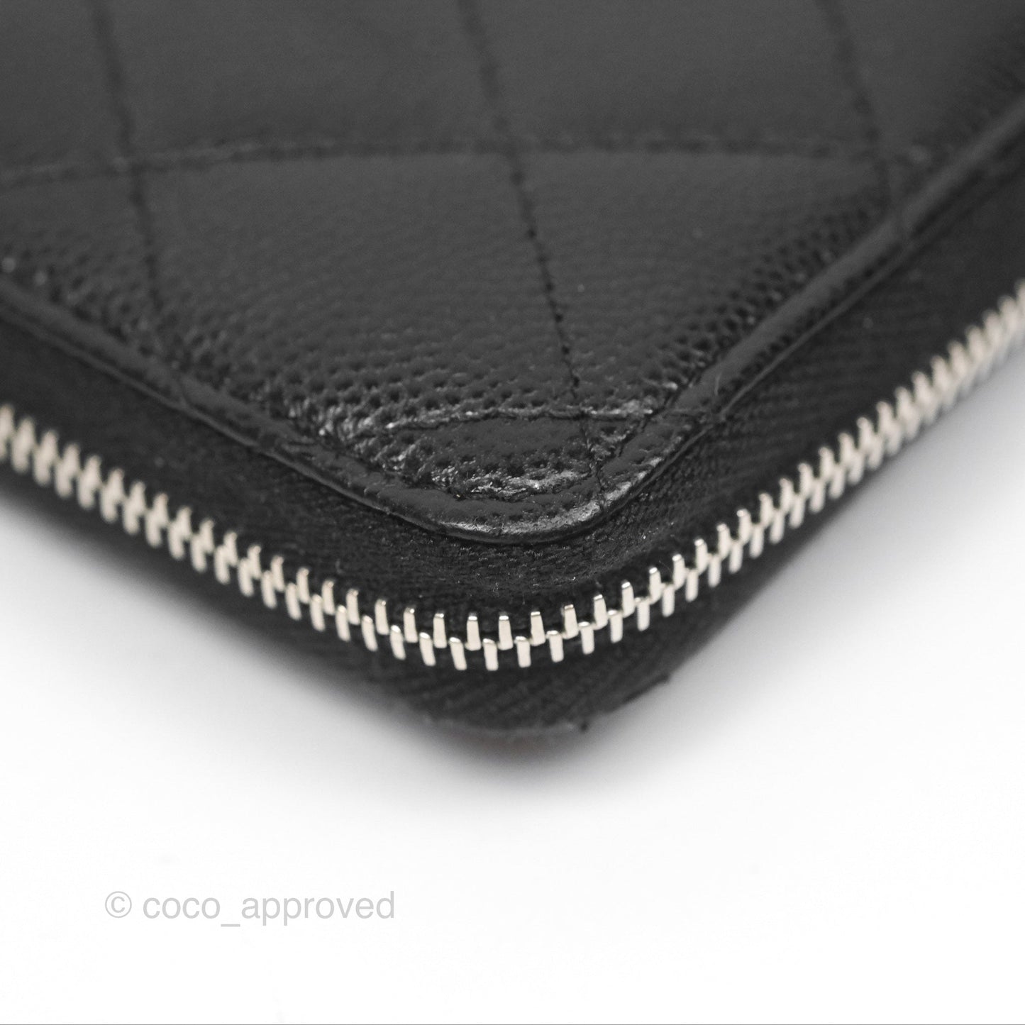 Chanel Zipped Coin Purse Black Caviar White CC Silver Hardware