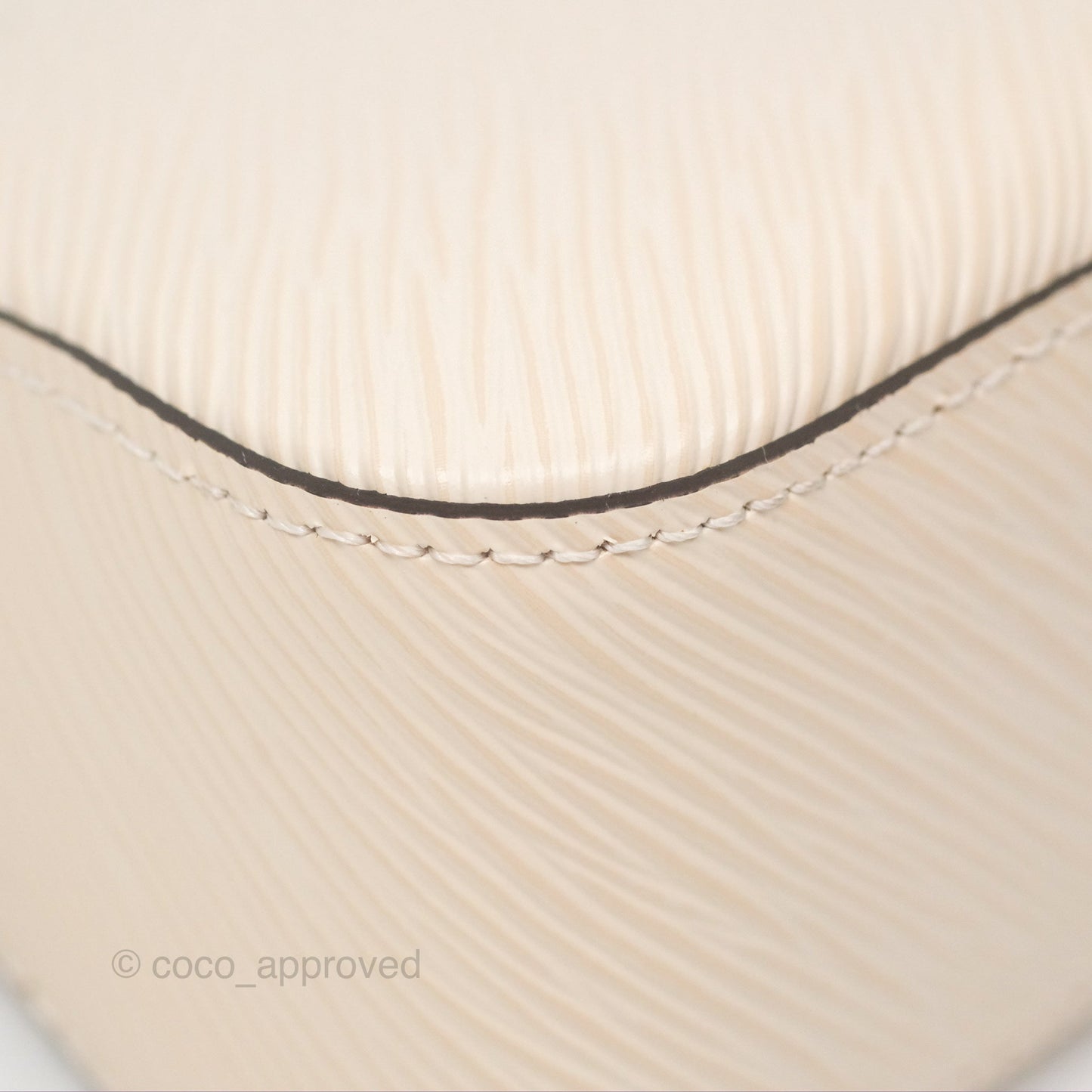 Louis Vuitton Marellini Quartz Silver Hardware