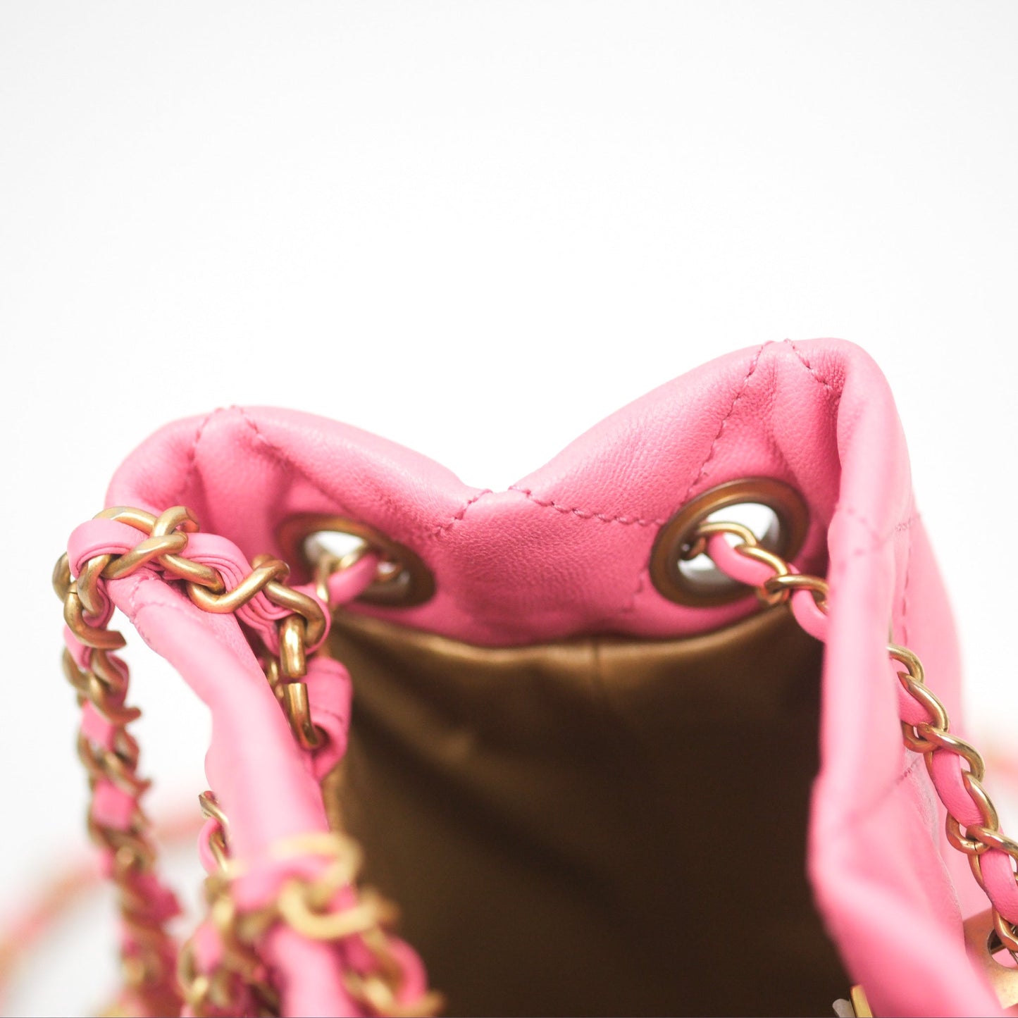 Chanel Pearl Crush Drawstring Bucket Bag Pink Lambskin Aged Gold Hardware