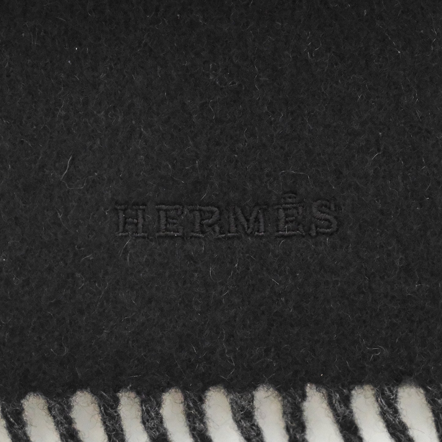 Hermès Recto-Verso Scarf Muffler Black Noir 89 / Flanelle