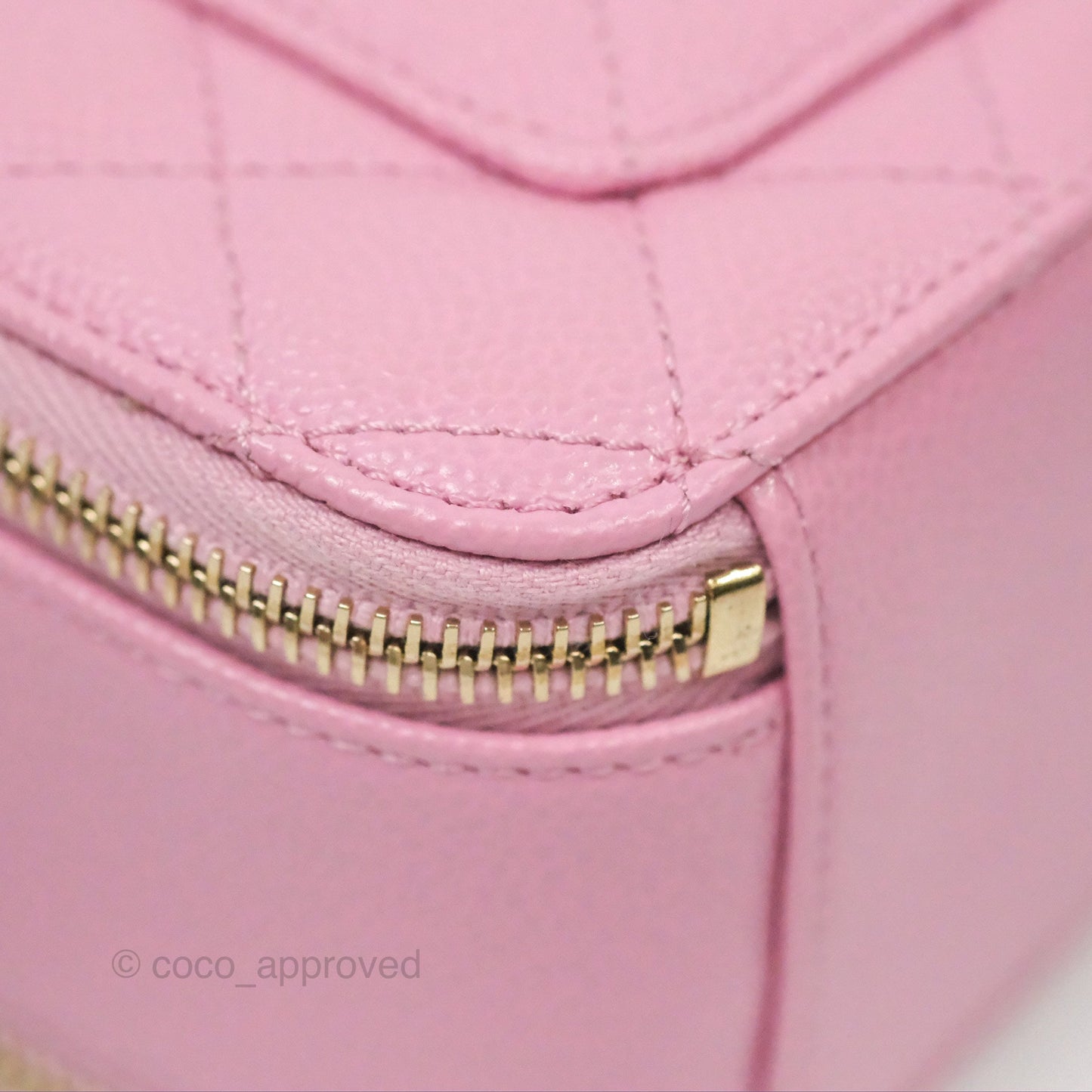 Chanel Caviar Quilted Pick Me Up Small Vanity Case Light Pink