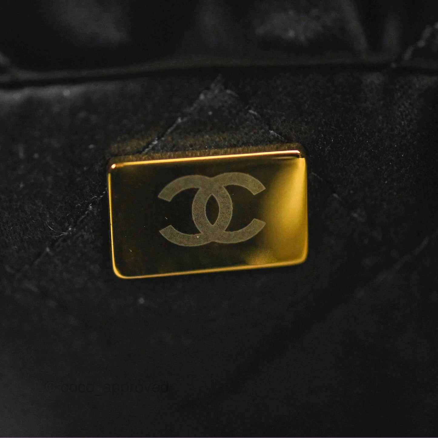 Chanel 22 Mini Bag Black Crumpled Calfskin