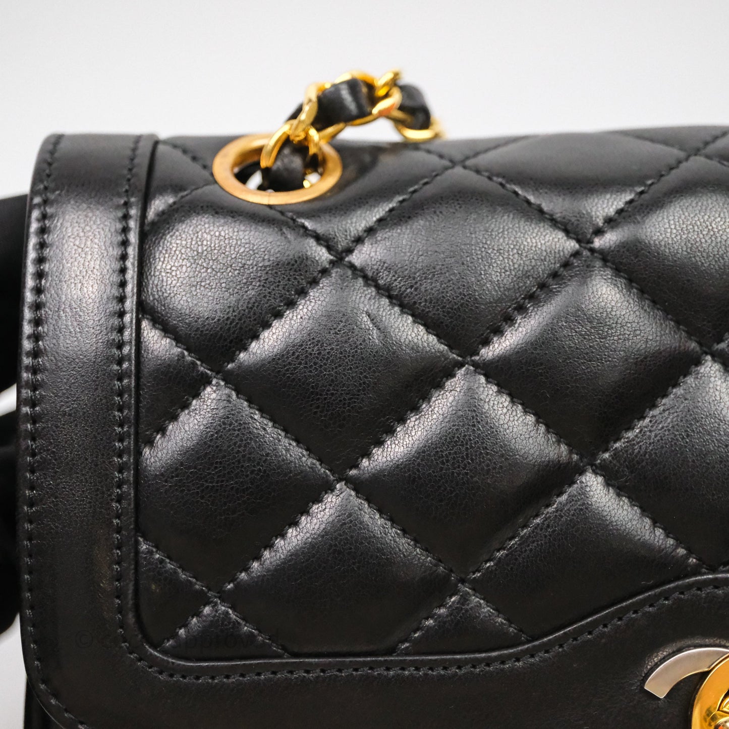 Chanel Quilted Vintage Flap Bag Lambskin Black 24K Gold Hardware