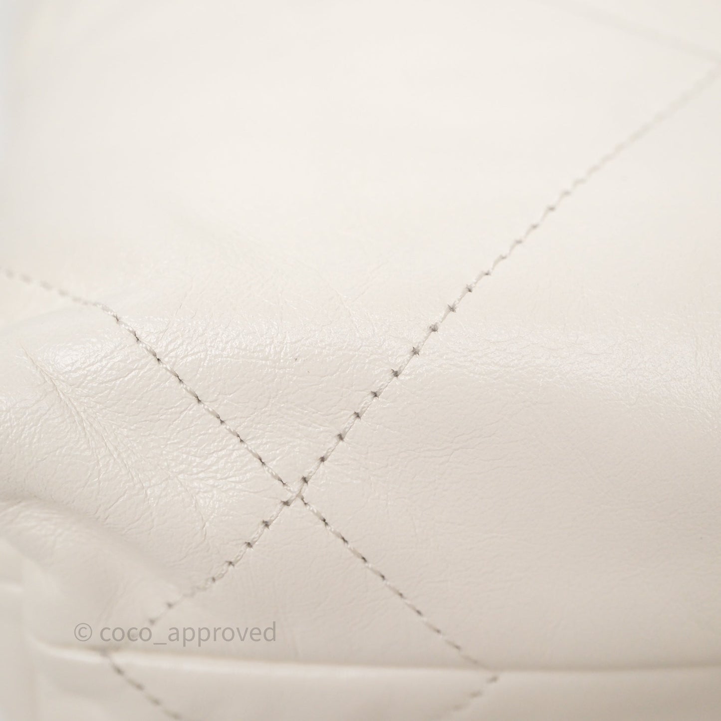 Chanel 22 Mini Bag White Calfskin Aged Gold Hardware