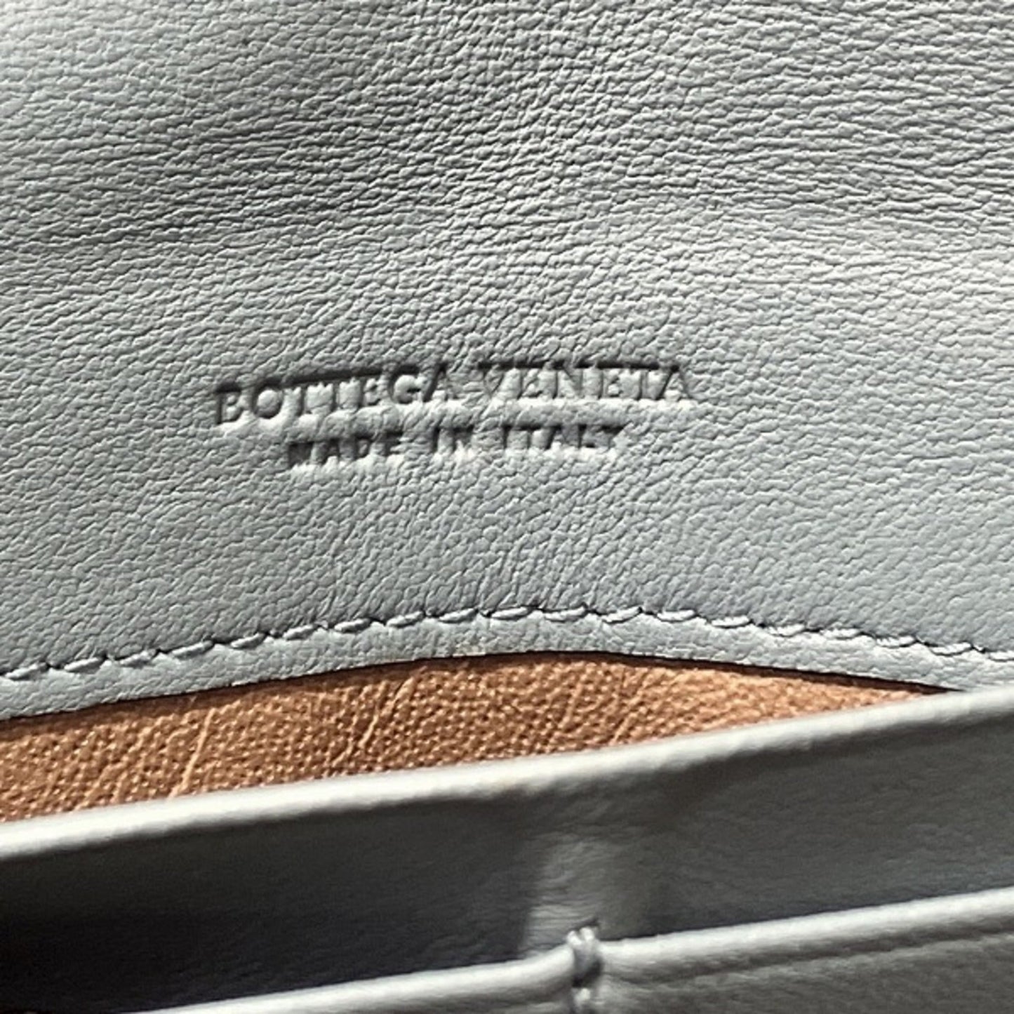 Luxury Bottega Veneta  Leather Long Wallet (Bi-Fold) ()
