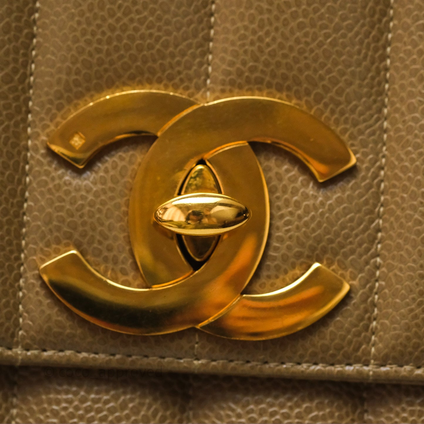 Chanel Vintage Vertical Quilted Jumbo Single Flap Beige Caviar 24K Gold Hardware