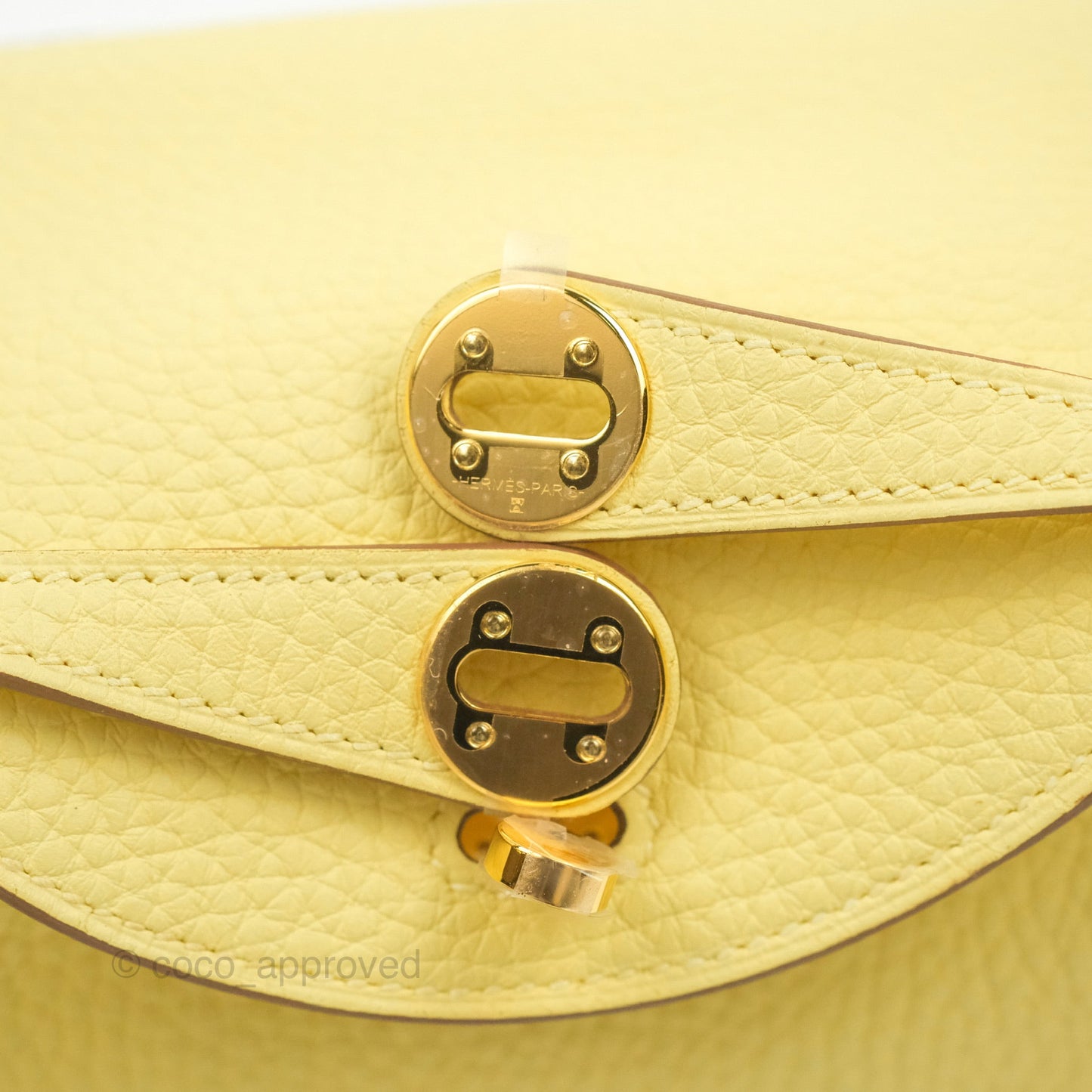 Hermès Mini Lindy 20 Taurillon Jaune Poussin Clemence Gold Hardware