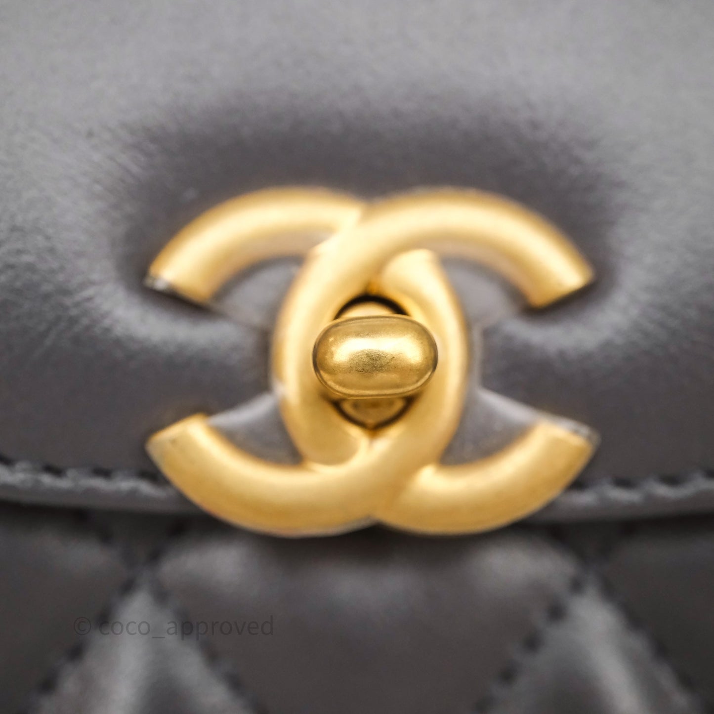 Chanel Kelly Bag Quilted Grey Shiny Crumpled Calfskin Aged Gold Hardware