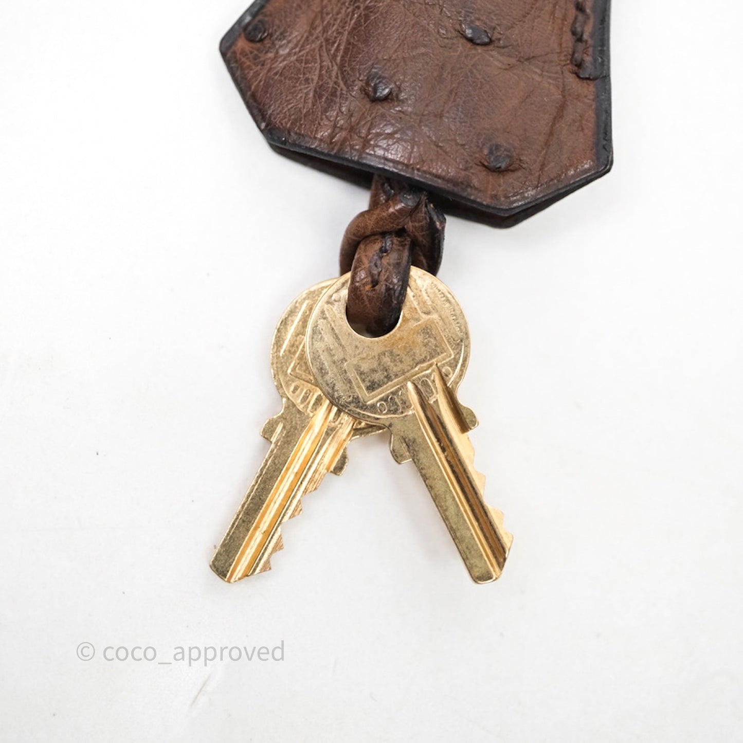 Hermès Kelly 28 Chocolate Ostrish Sellier Gold Hardware