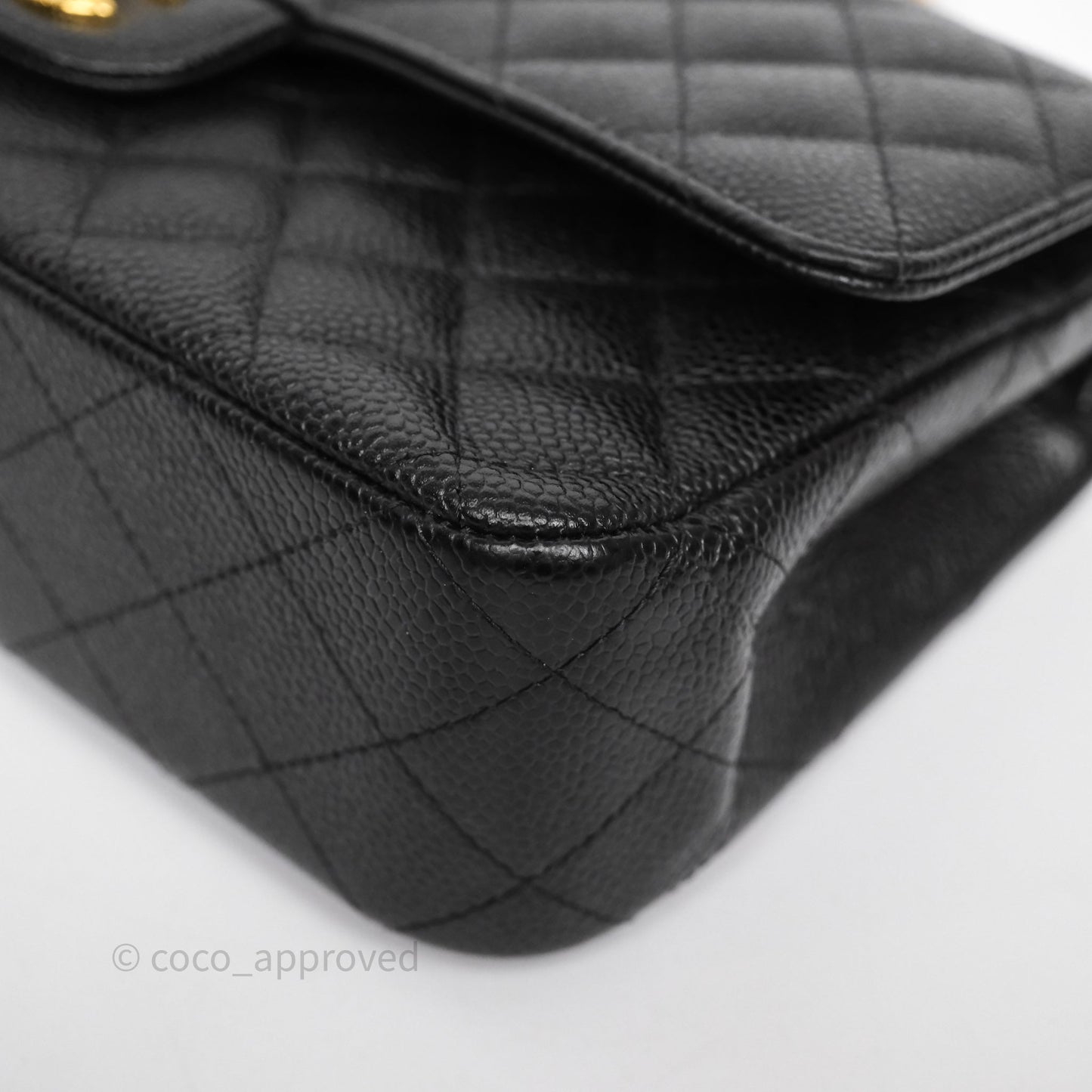 Chanel Classic M/L Medium Flap Quilted Black Caviar Gold Hardware