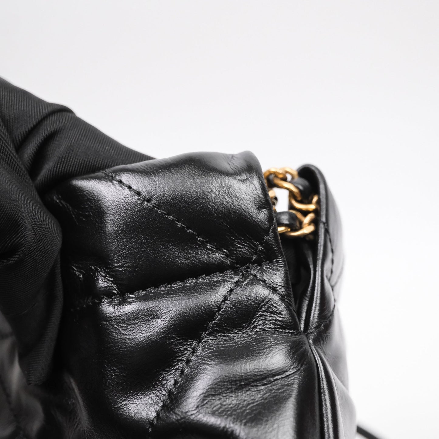 Chanel 22 Mini Bag Black Crumpled Calfskin Aged Gold Hardware