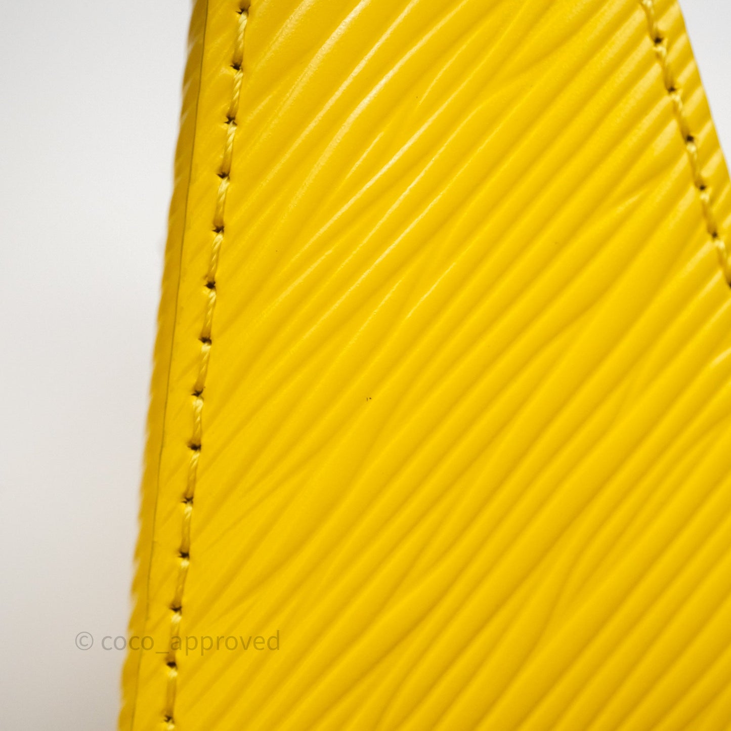 Louis Vuitton x Yayoi Kusama Epi Marellini Bag Infinity Dots Yellow Silver Hardware