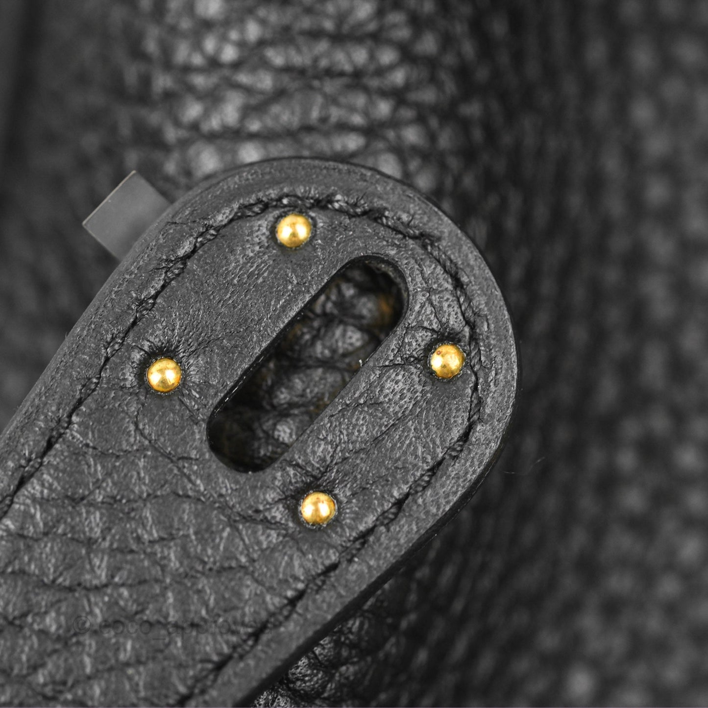 Hermès Lindy 26 Black Clemence Gold Hardware