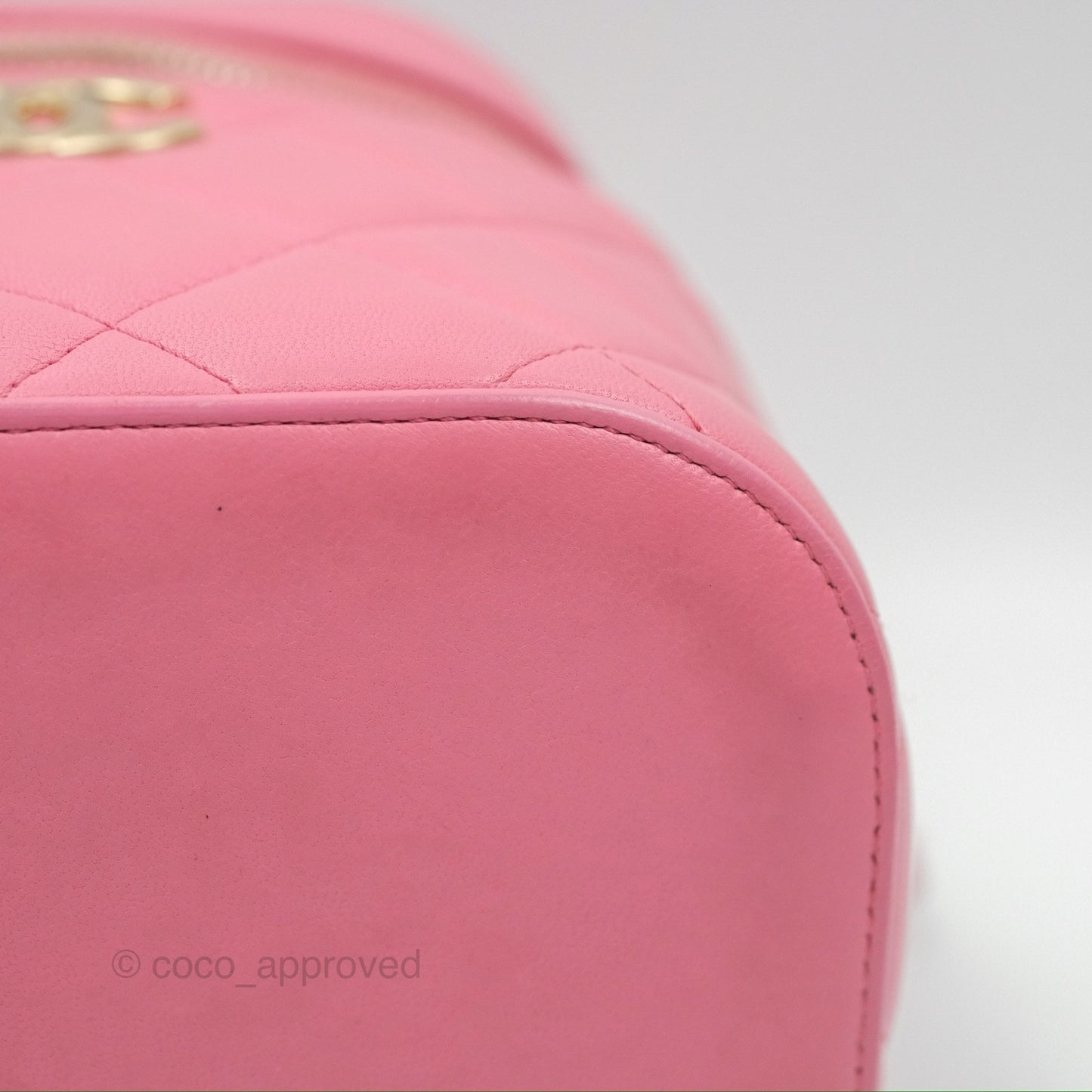 Chanel Small Quilted Top Handle Vanity Case Pink Lambskin Gold Hardware