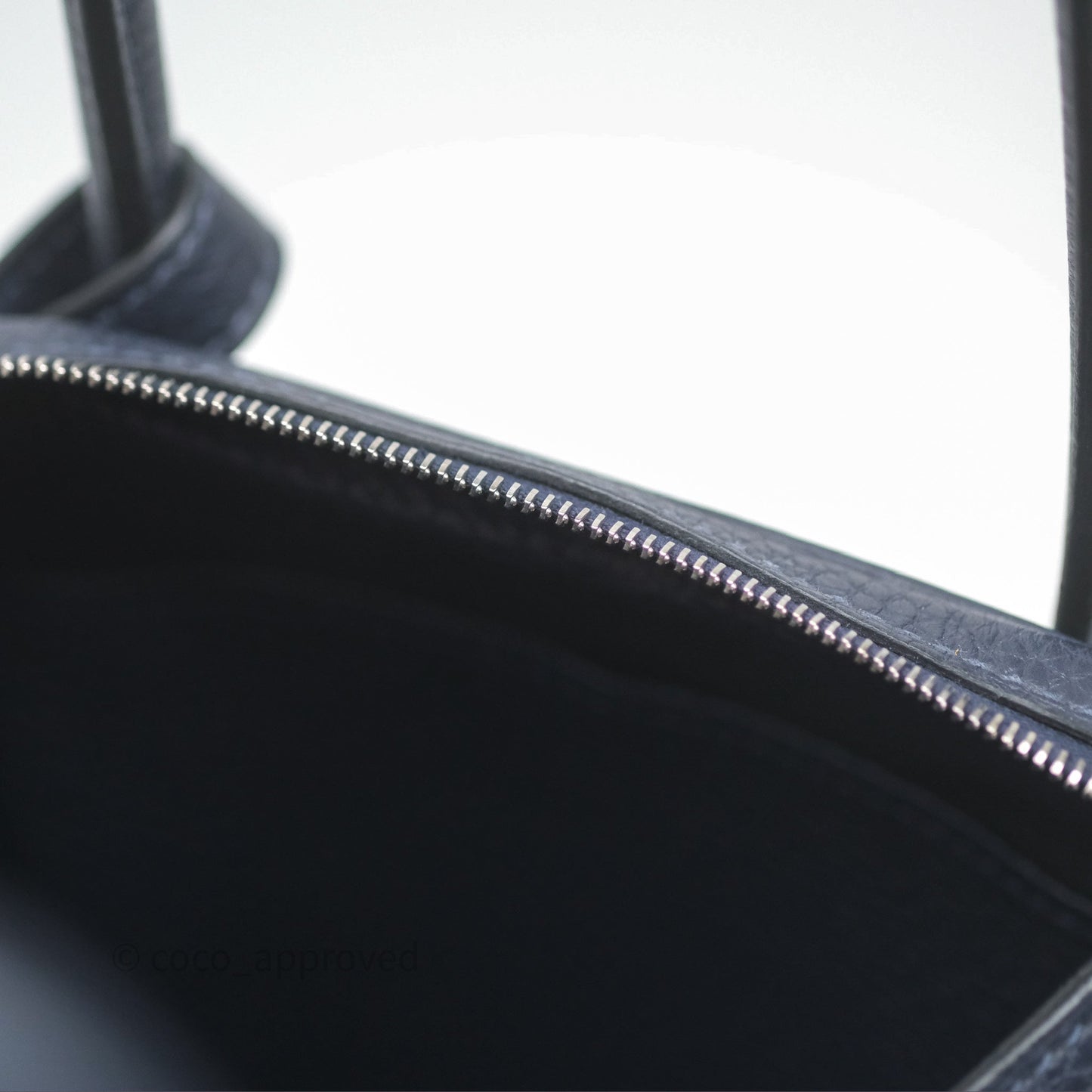Hermès Lindy 26 Bleu Nuit 2Z Clemence Palladium Hardware