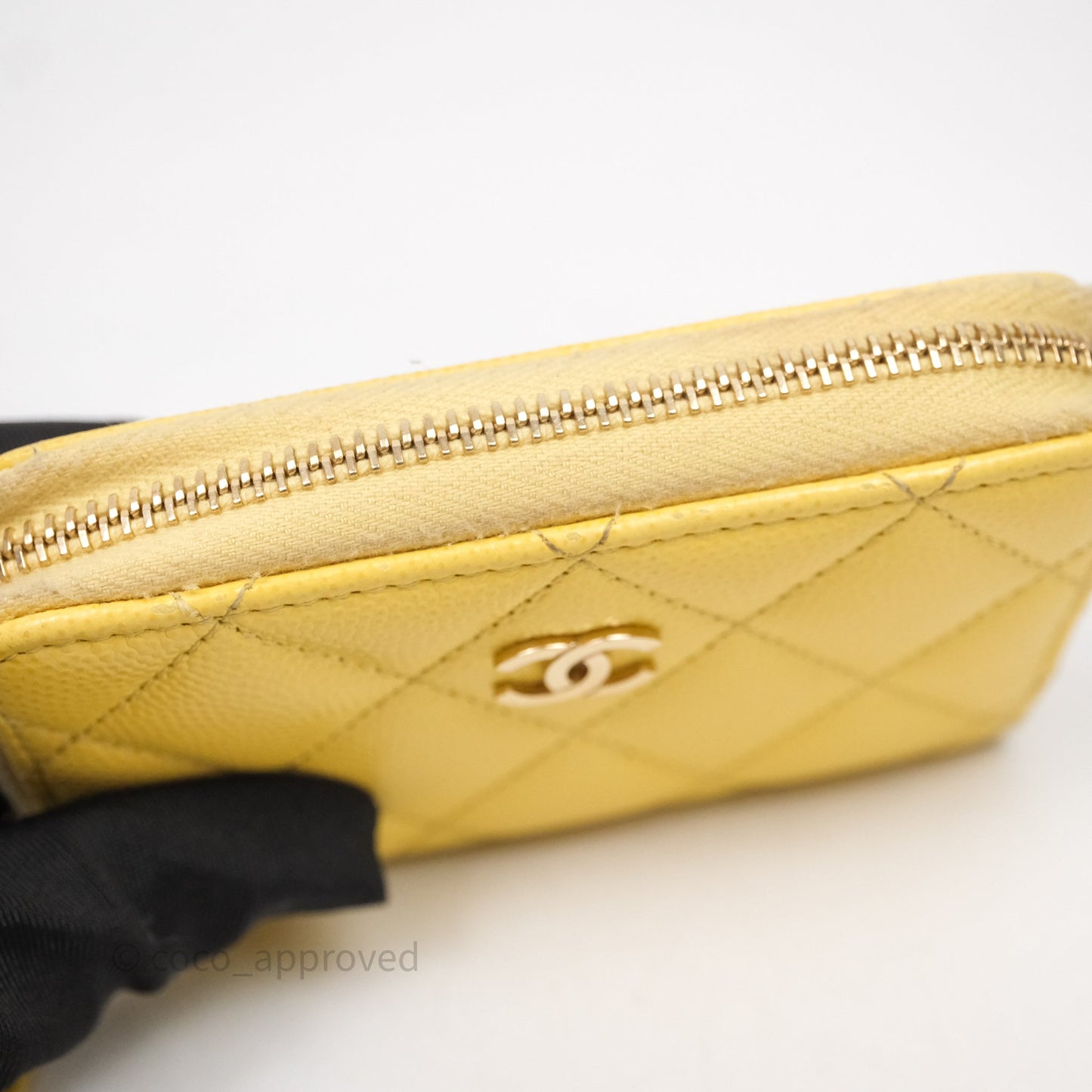 Chanel Quilted Zip Card Holder Caviar Yellow Gold Hardware