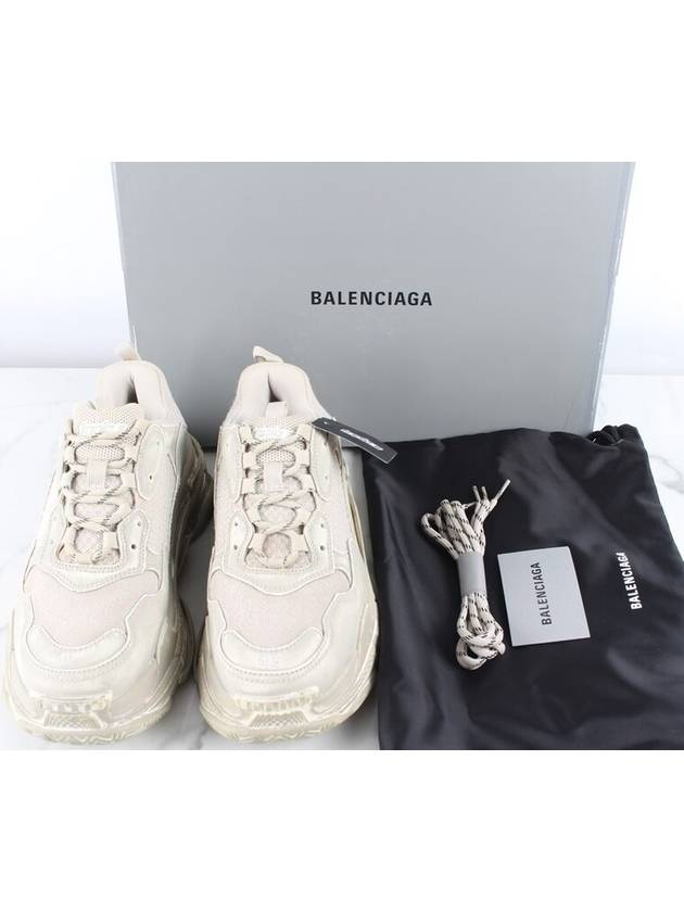 Luxury Balenciaga Faded Triple S Sneakers 42 270